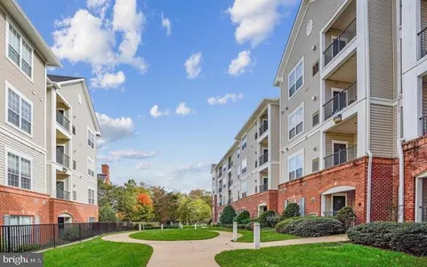 4852 Eisenhower Avenue Unit 438, Alexandria, VA 22304 - MLS#: VAAX2042222