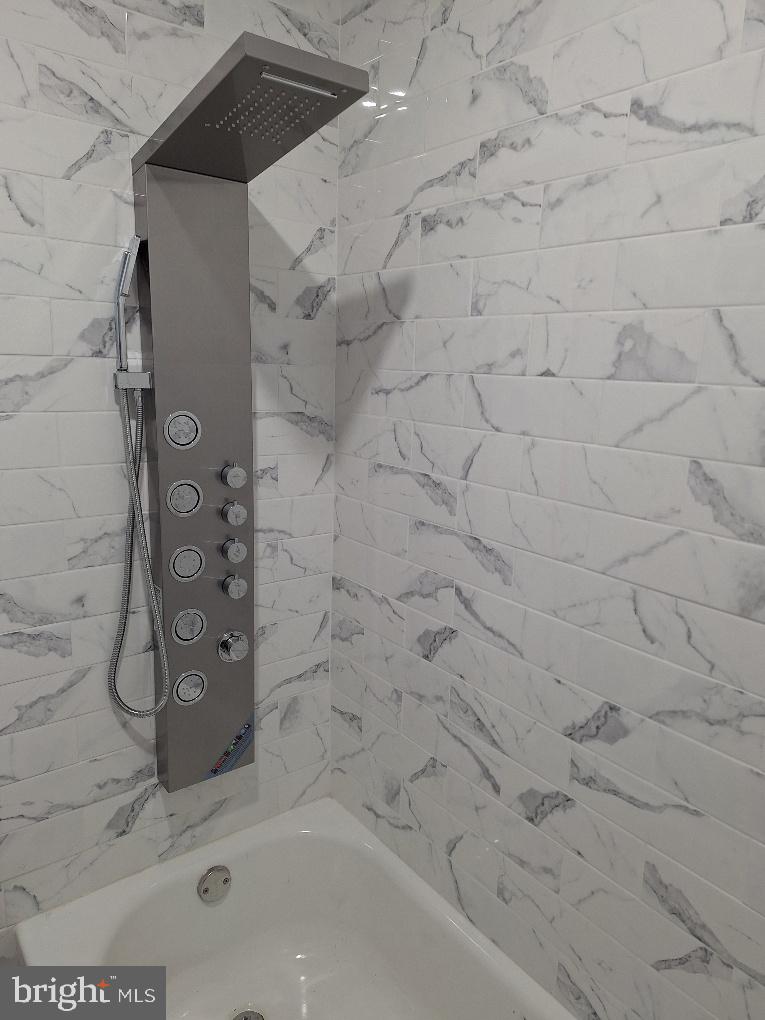 COBBS CREEK - Residential