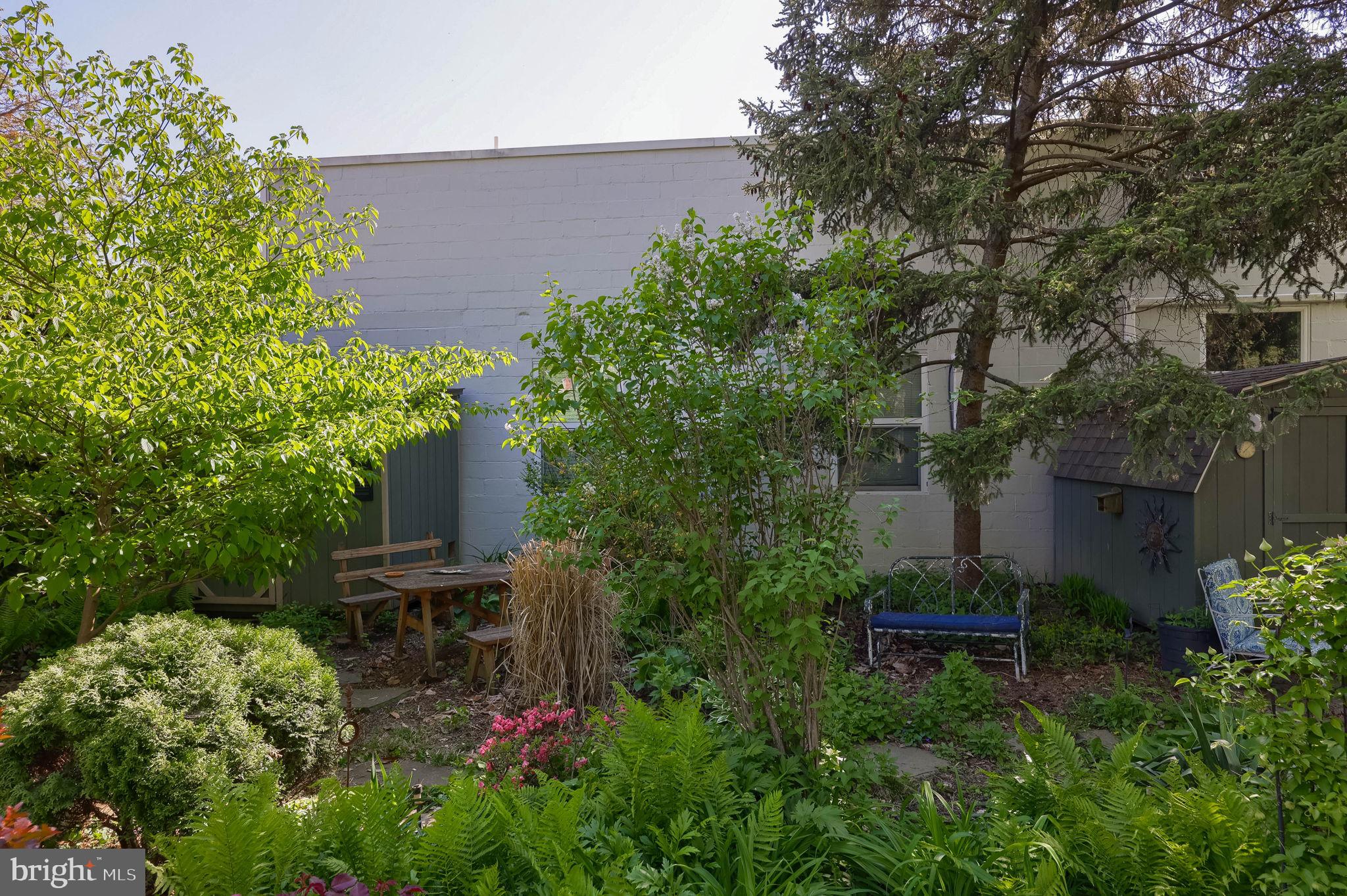 LANCASTER - Residential