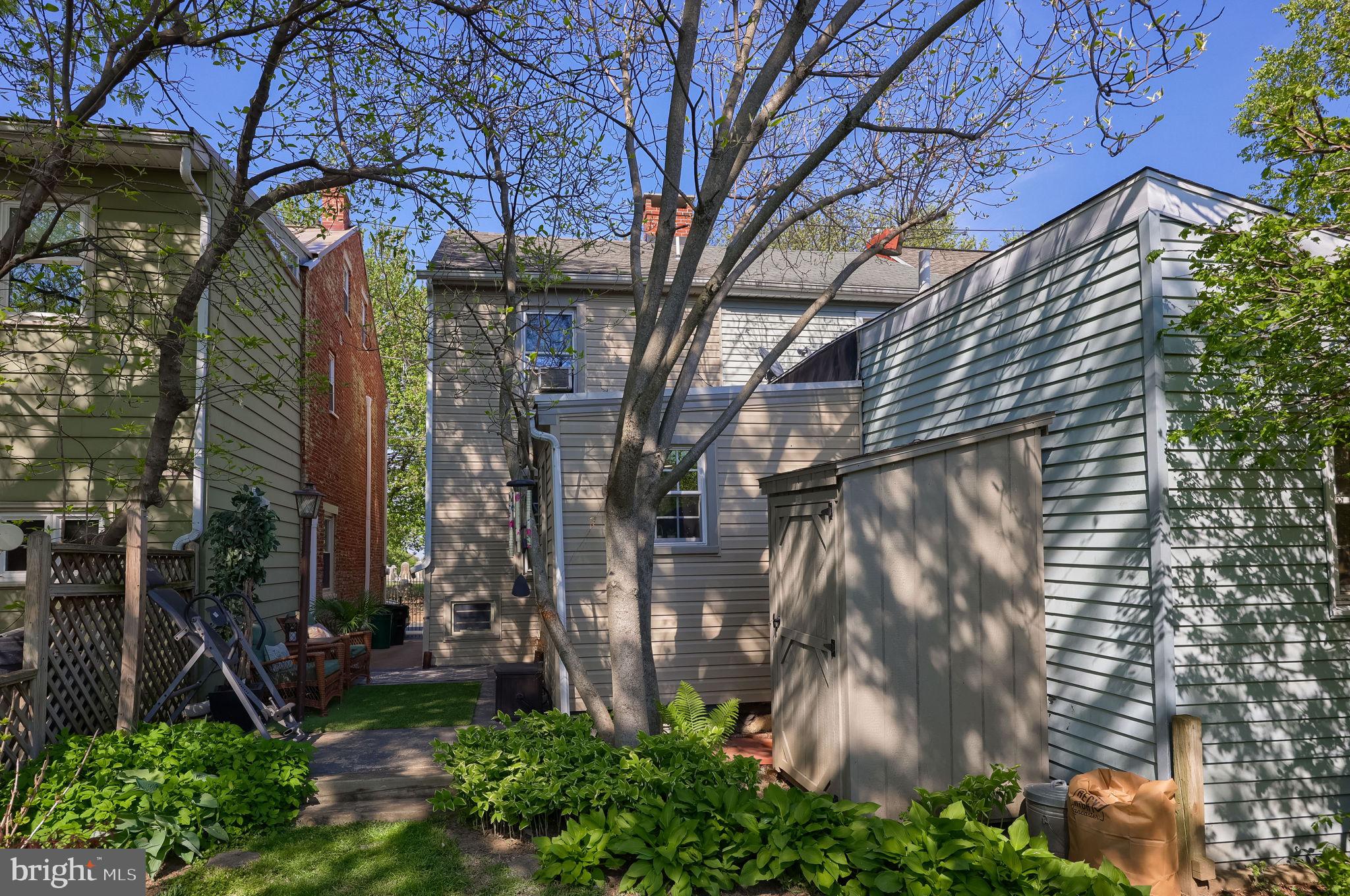 LANCASTER - Residential
