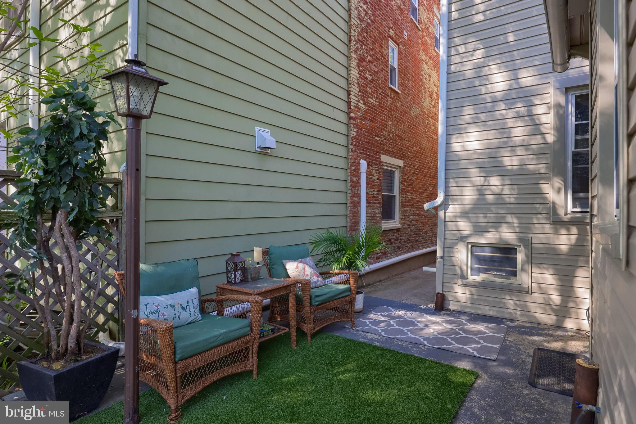 LANCASTER - Residential