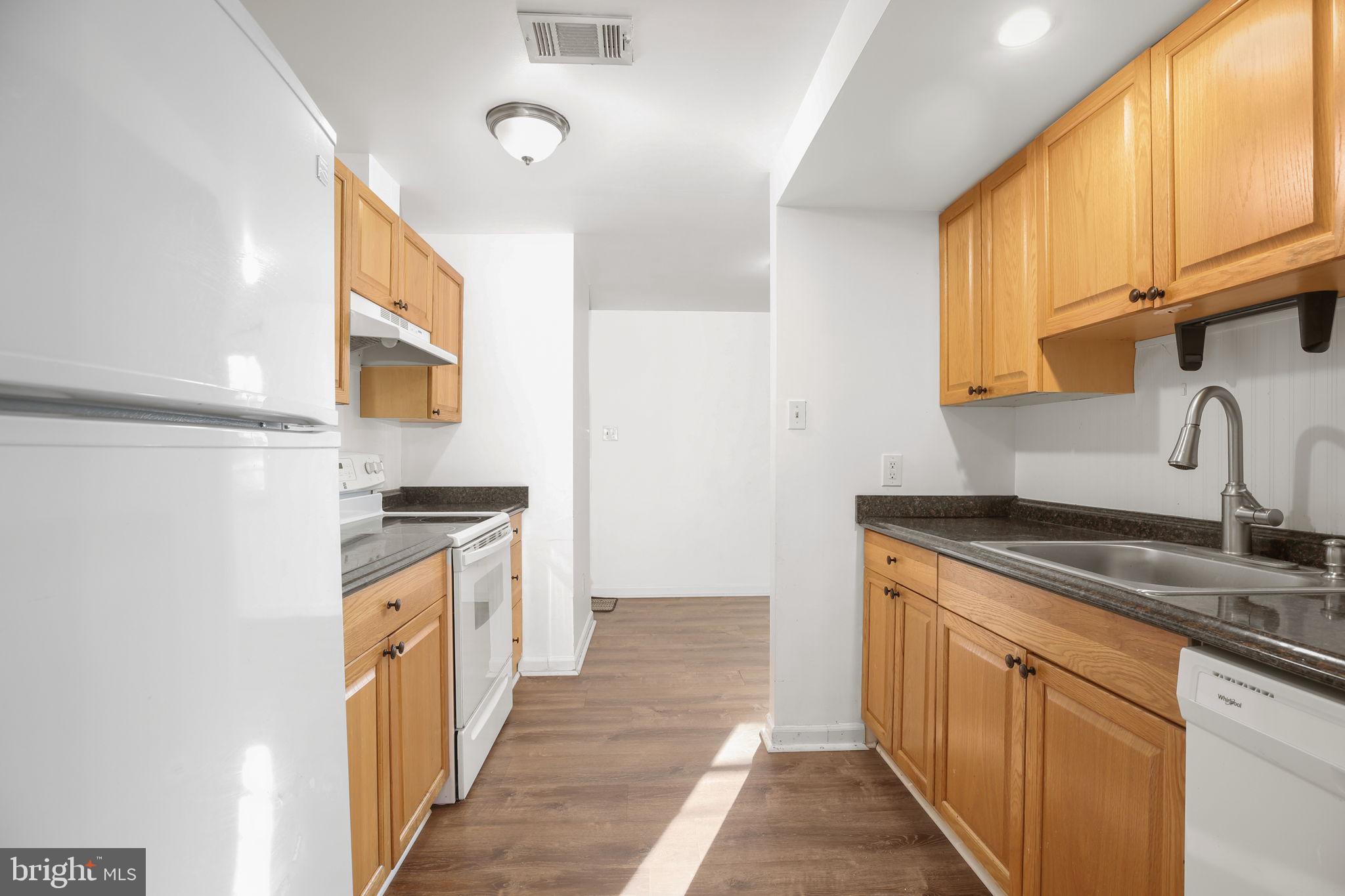 OAK GROVE TERRACE - Residential