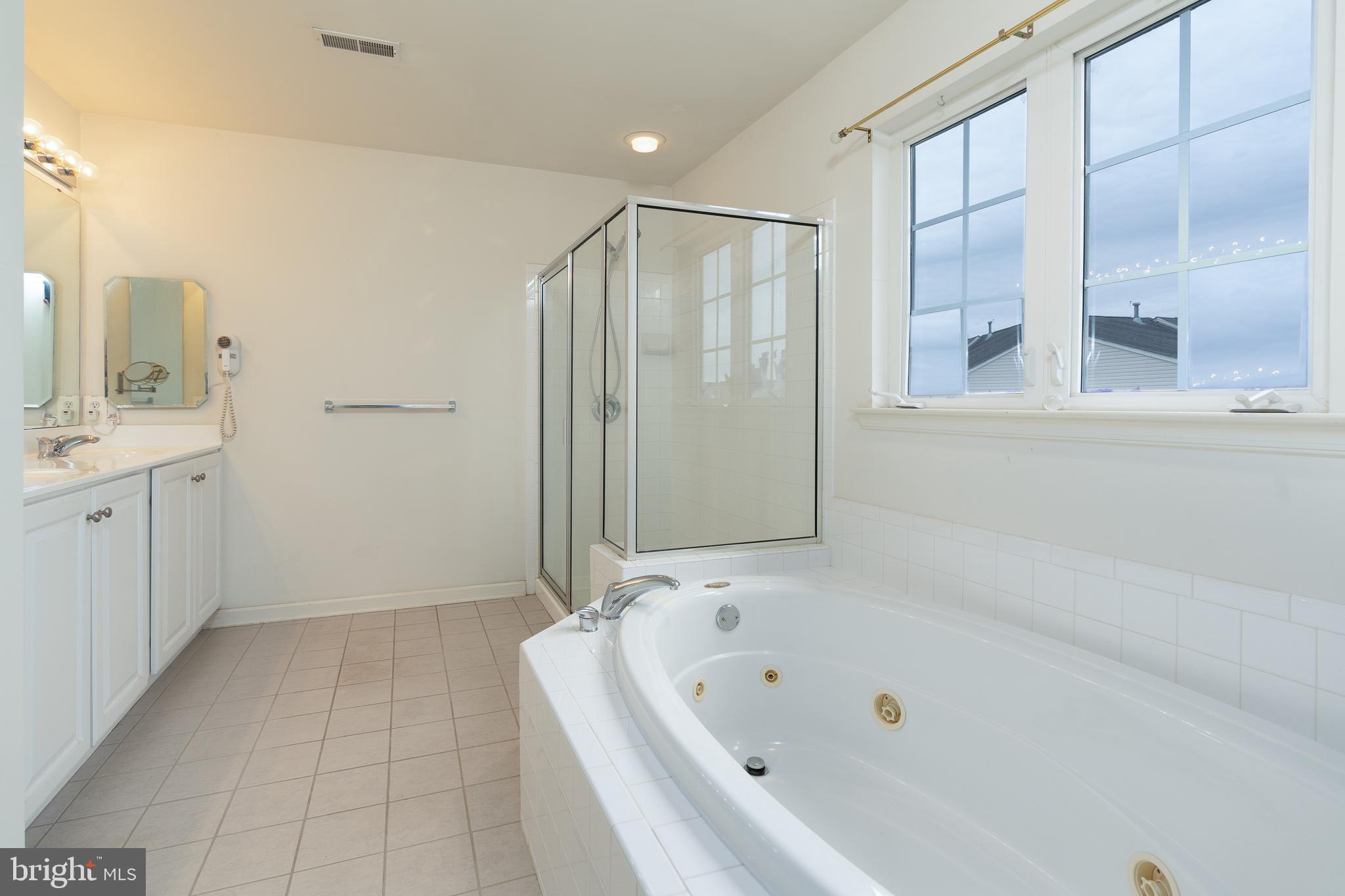 COUNTRYSIDE@U.SAUCON - Residential