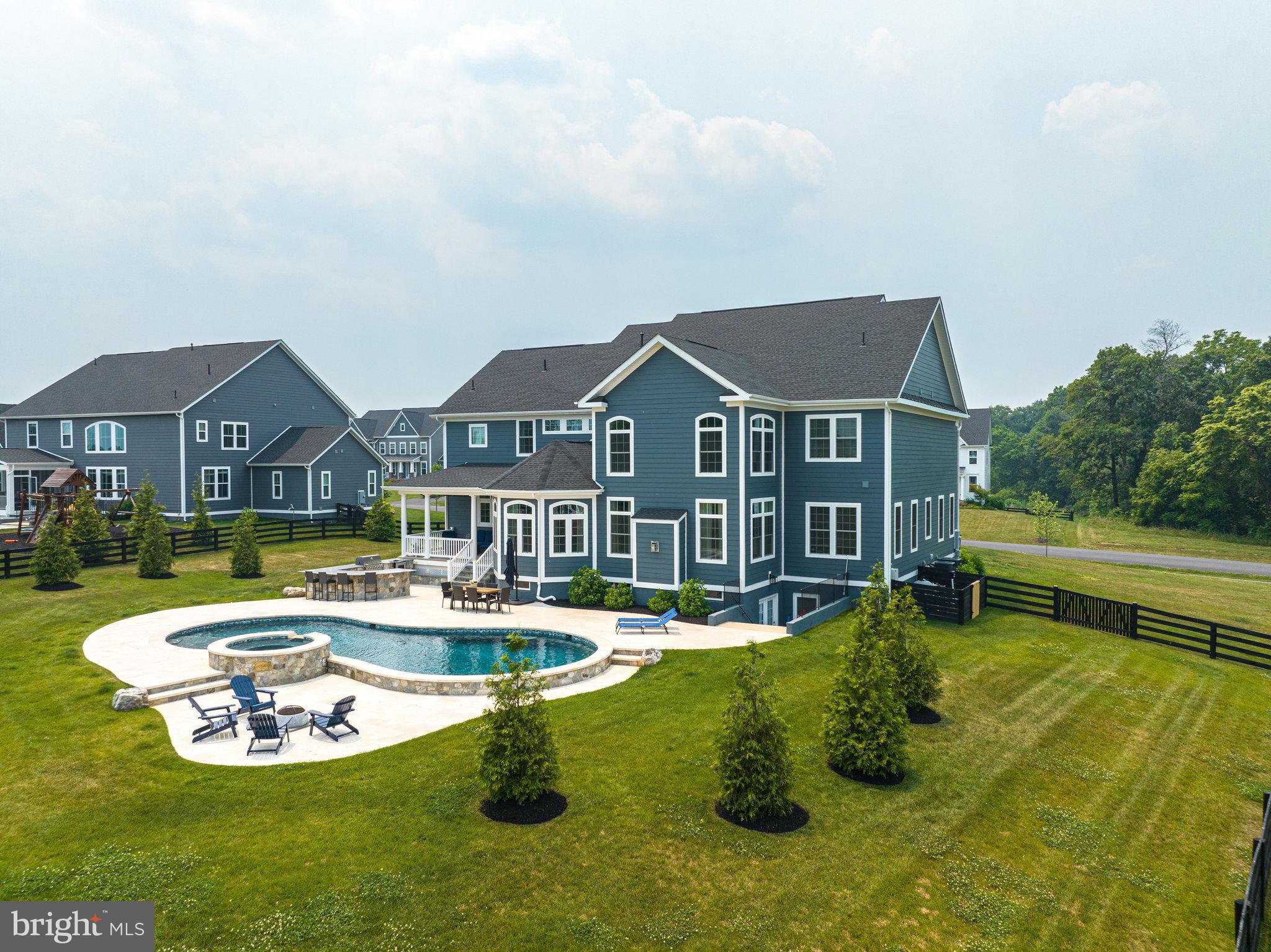 GREENS SOUTH AT WILLOWSF - Residential