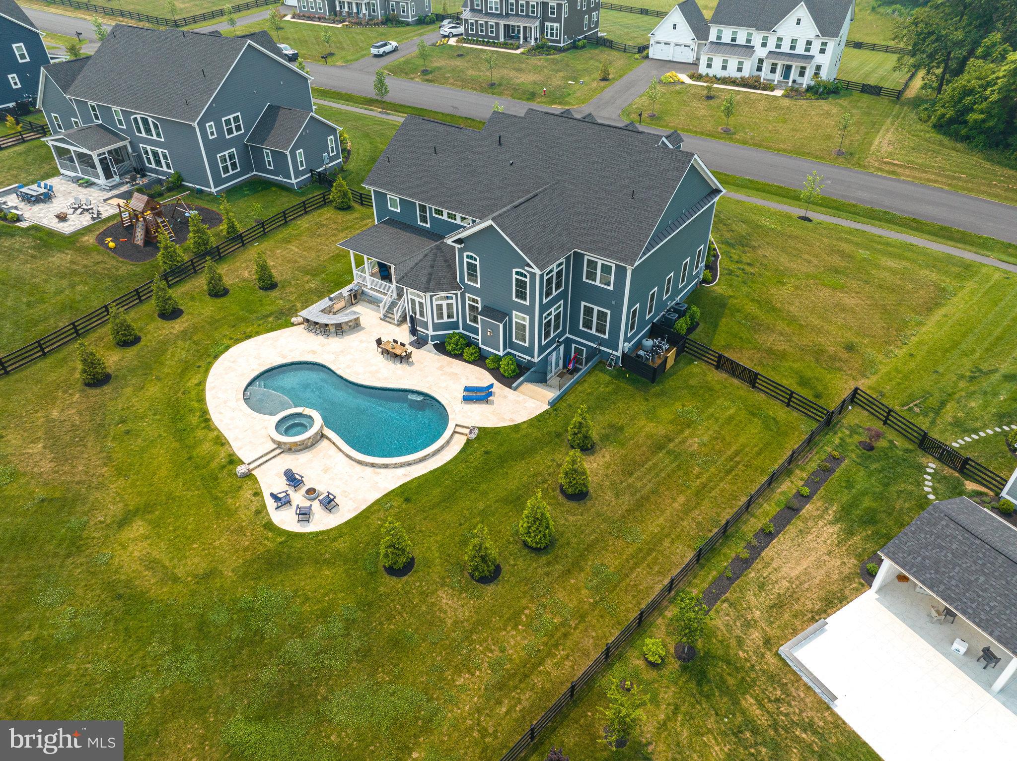 GREENS SOUTH AT WILLOWSF - Residential