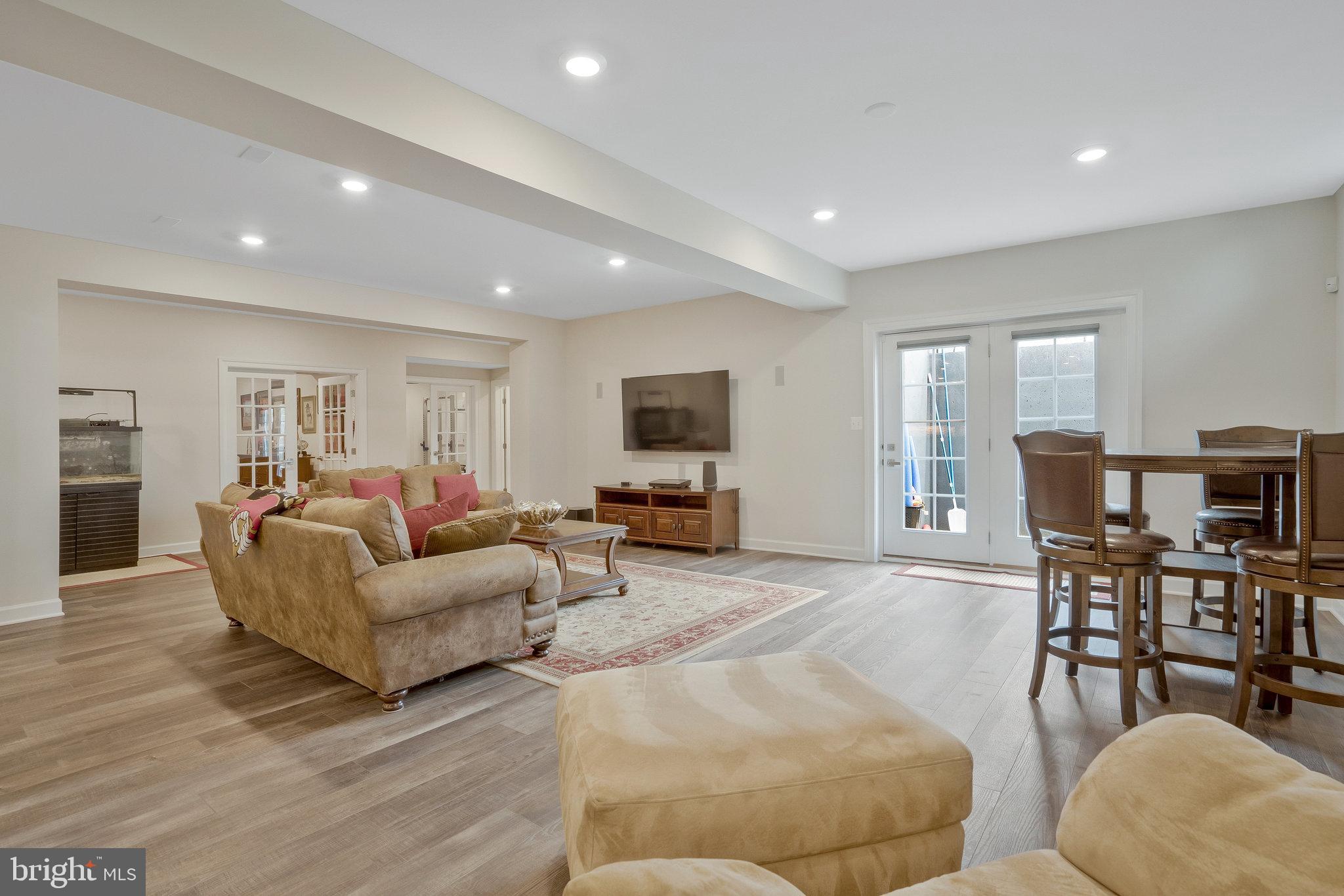 GREENS SOUTH AT WILLOWSF - Residential