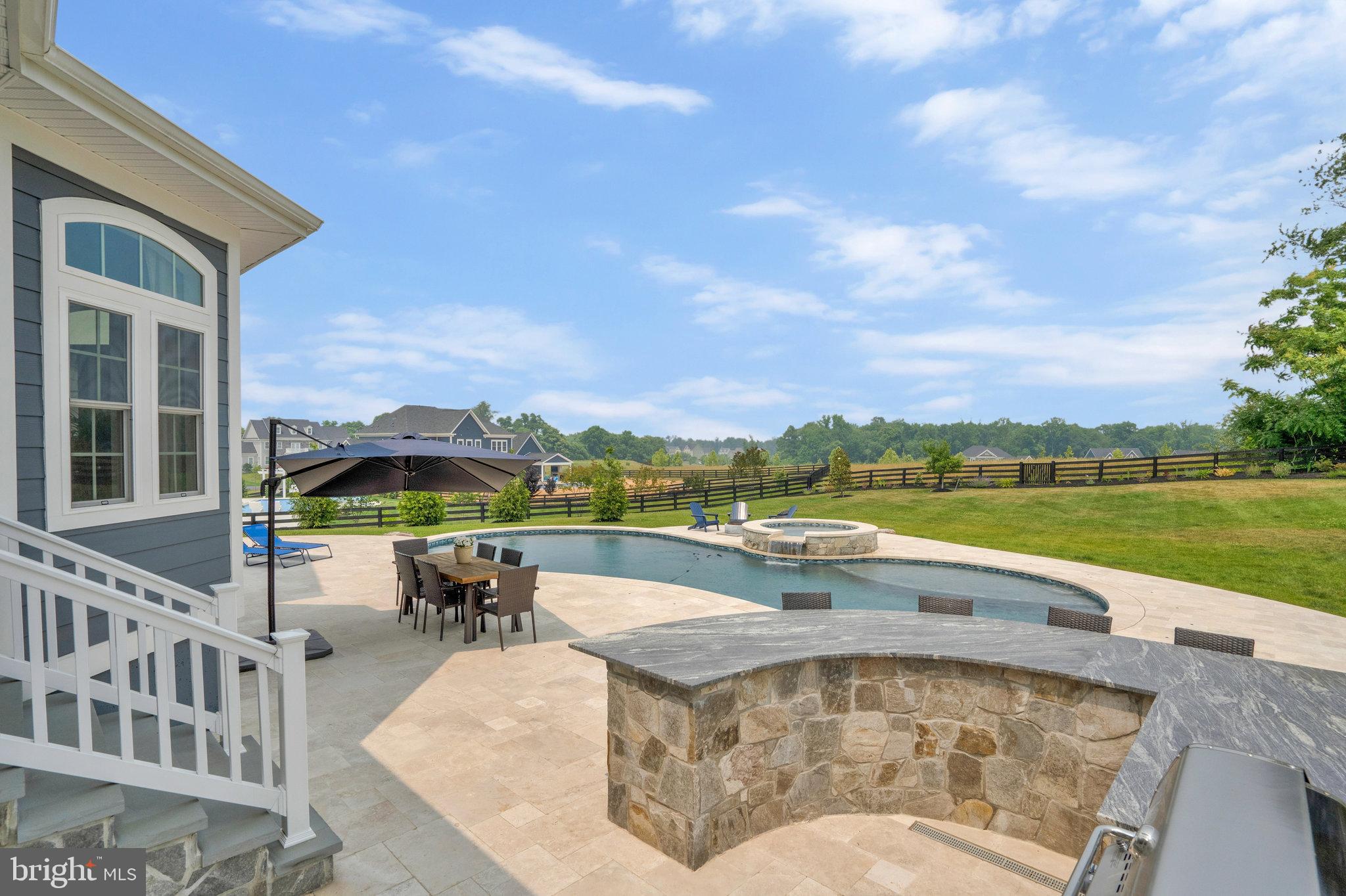 GREENS SOUTH AT WILLOWSF - Residential