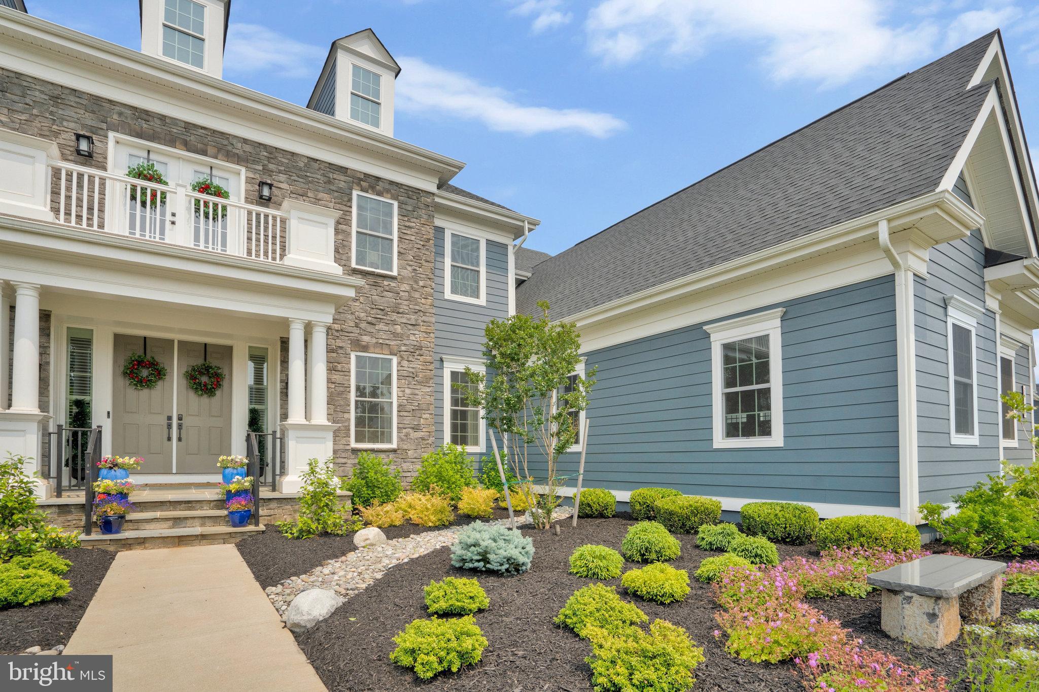 GREENS SOUTH AT WILLOWSF - Residential