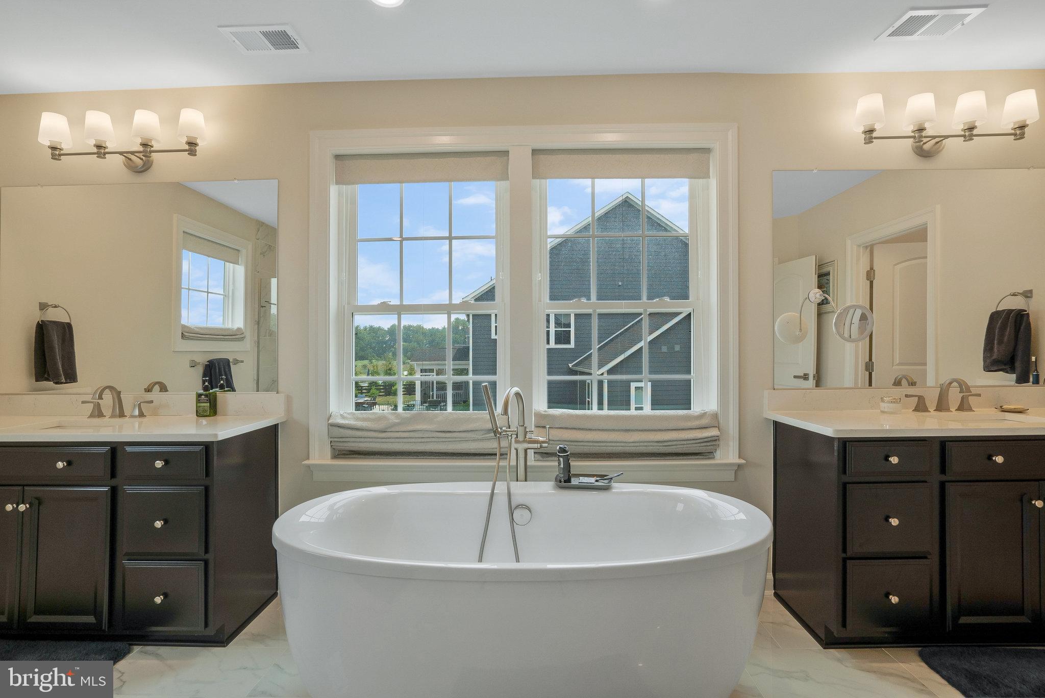 GREENS SOUTH AT WILLOWSF - Residential