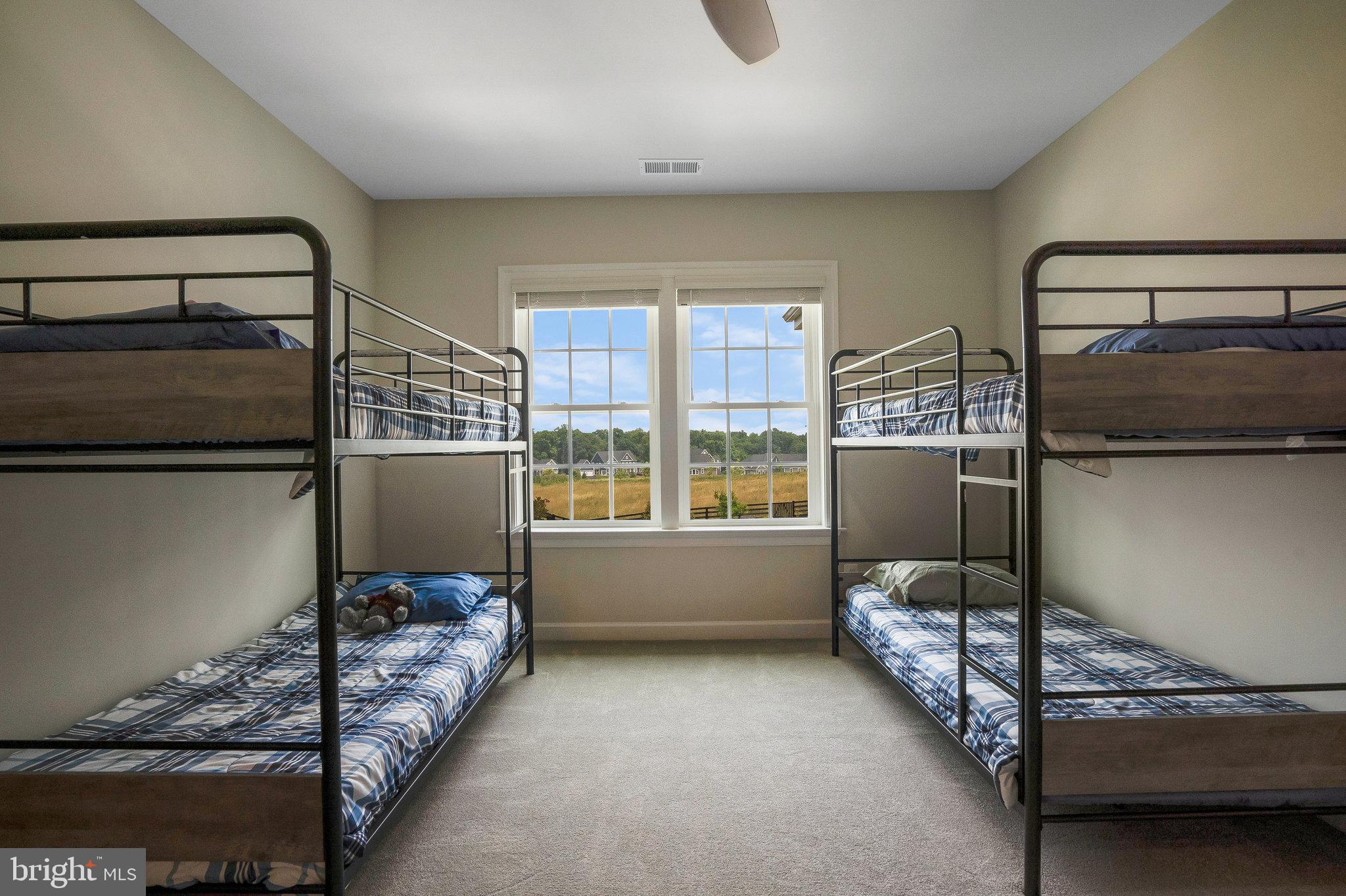 GREENS SOUTH AT WILLOWSF - Residential