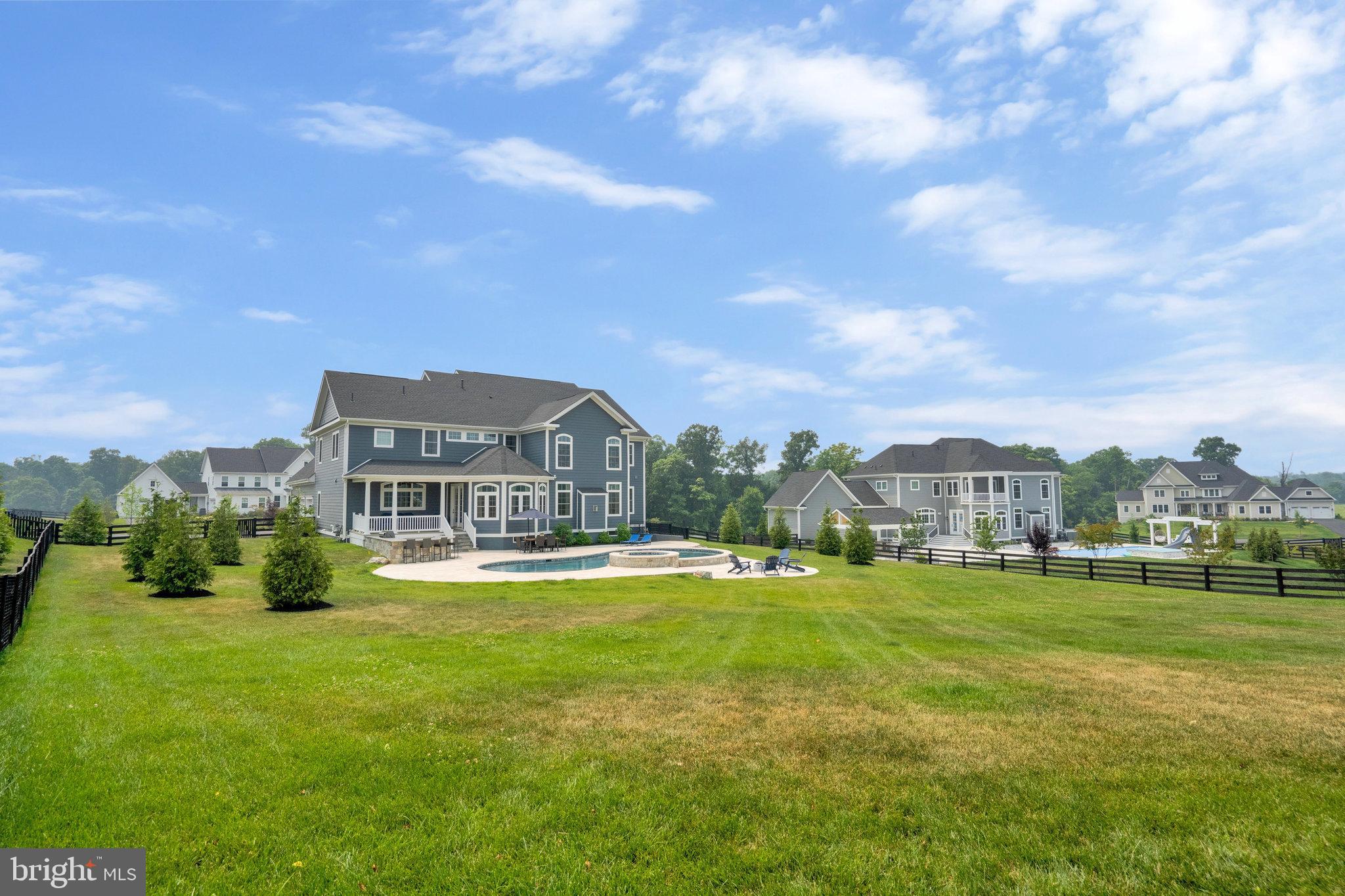 GREENS SOUTH AT WILLOWSF - Residential