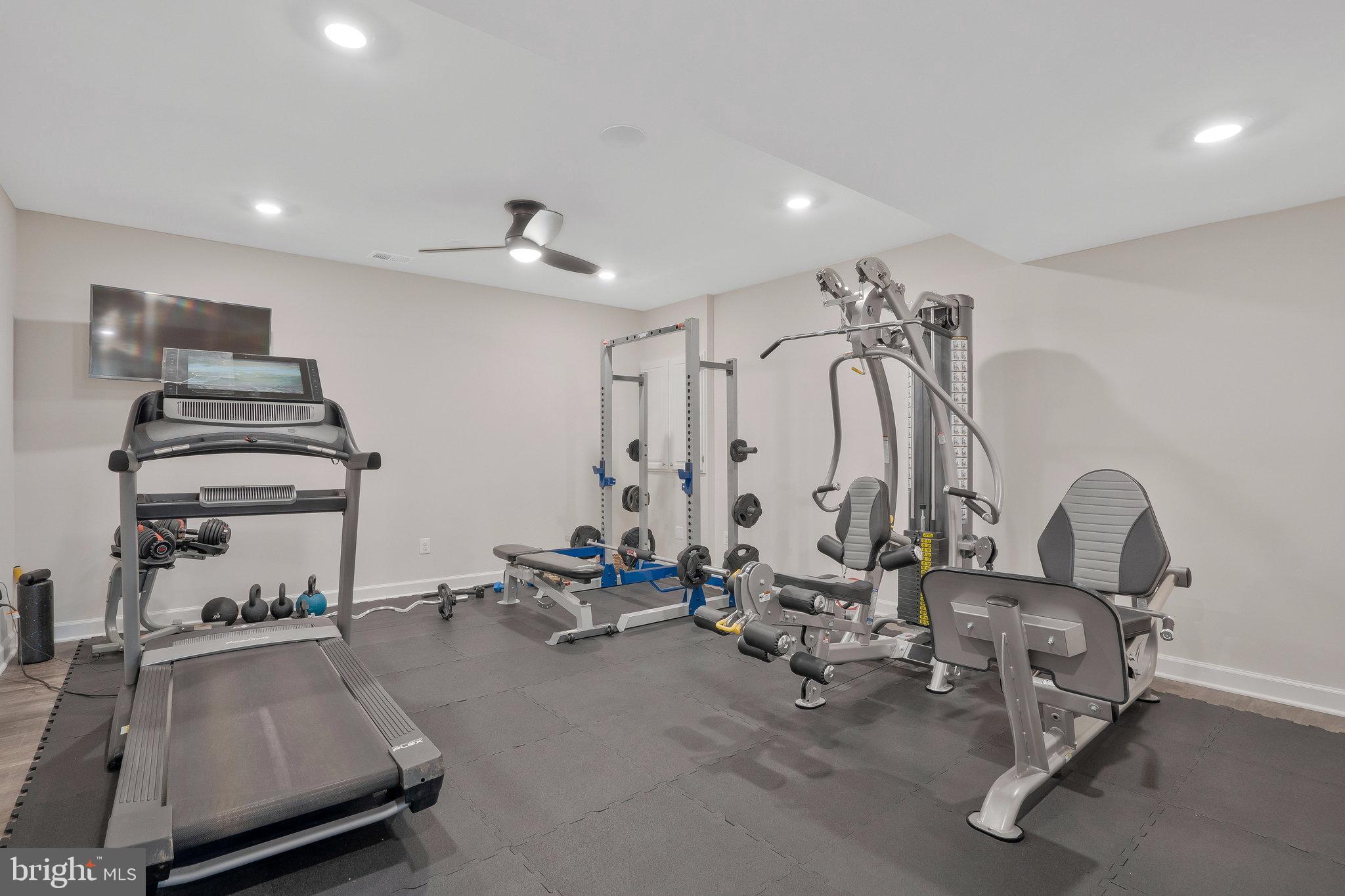 GREENS SOUTH AT WILLOWSF - Residential