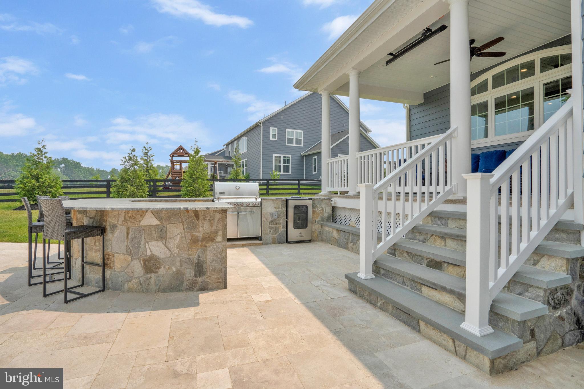 GREENS SOUTH AT WILLOWSF - Residential