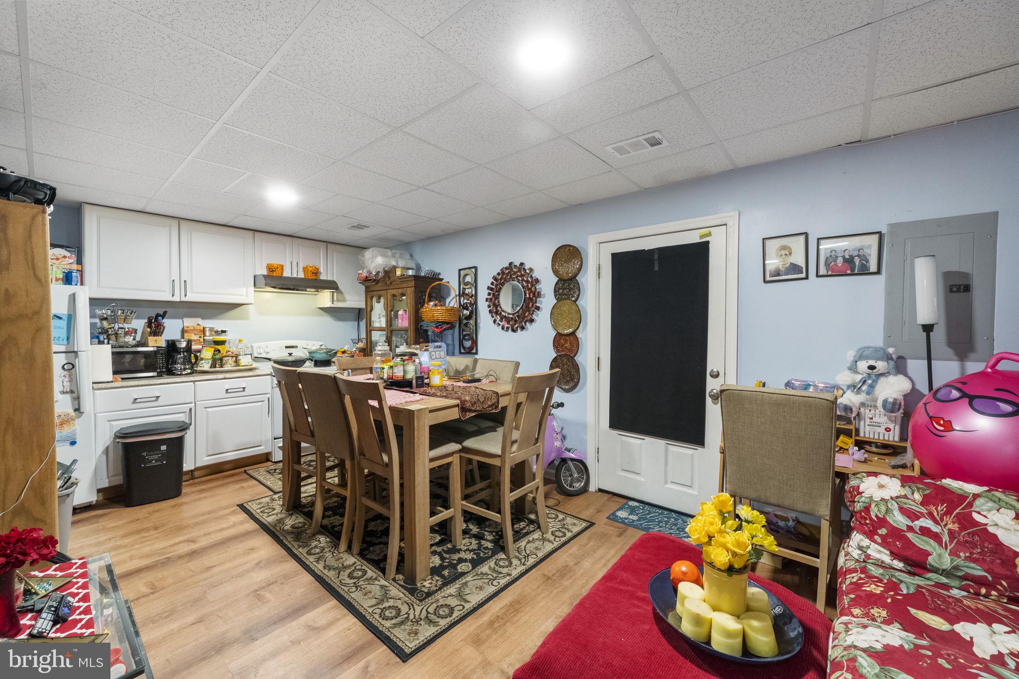 TUDOR OAKS - Residential