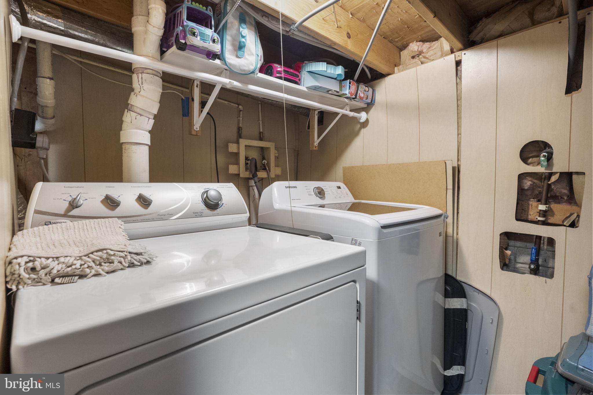 TUDOR OAKS - Residential