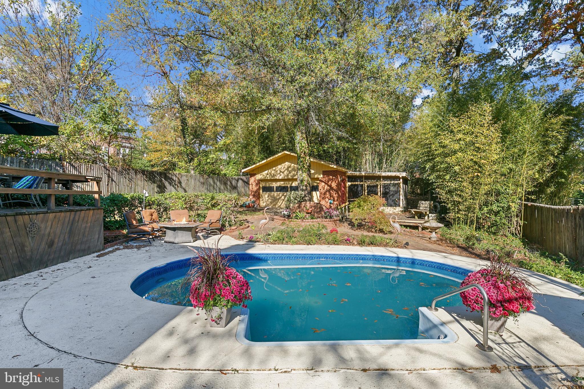 COLLEGE PARK - Residential