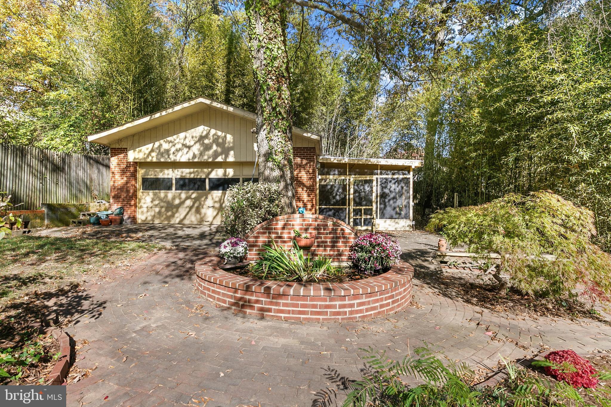 COLLEGE PARK - Residential