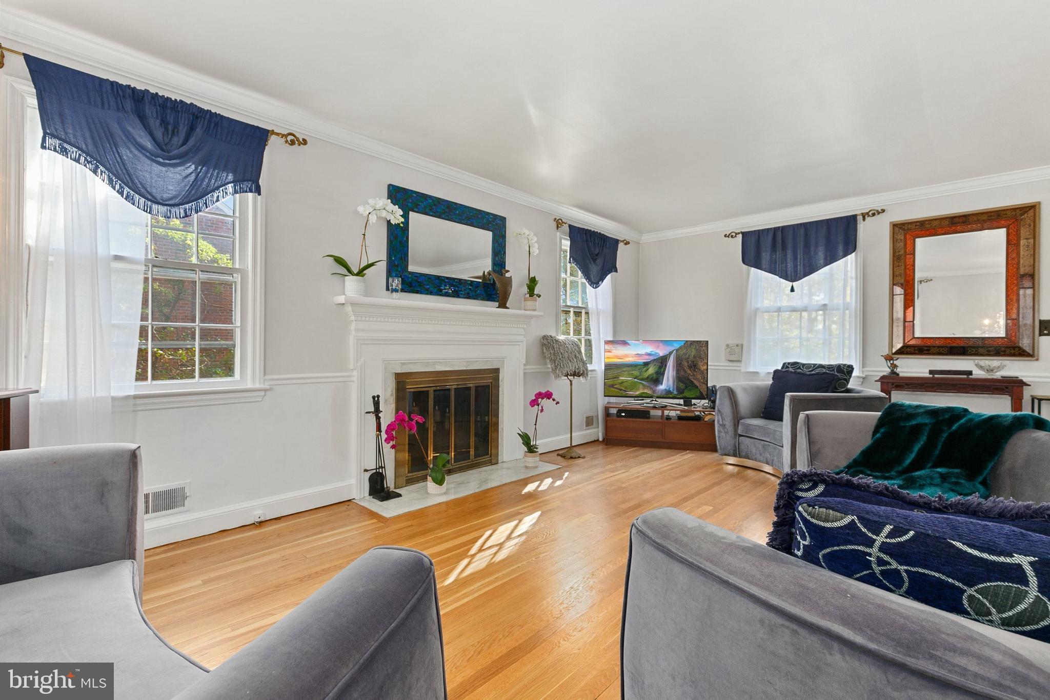 COLLEGE PARK - Residential