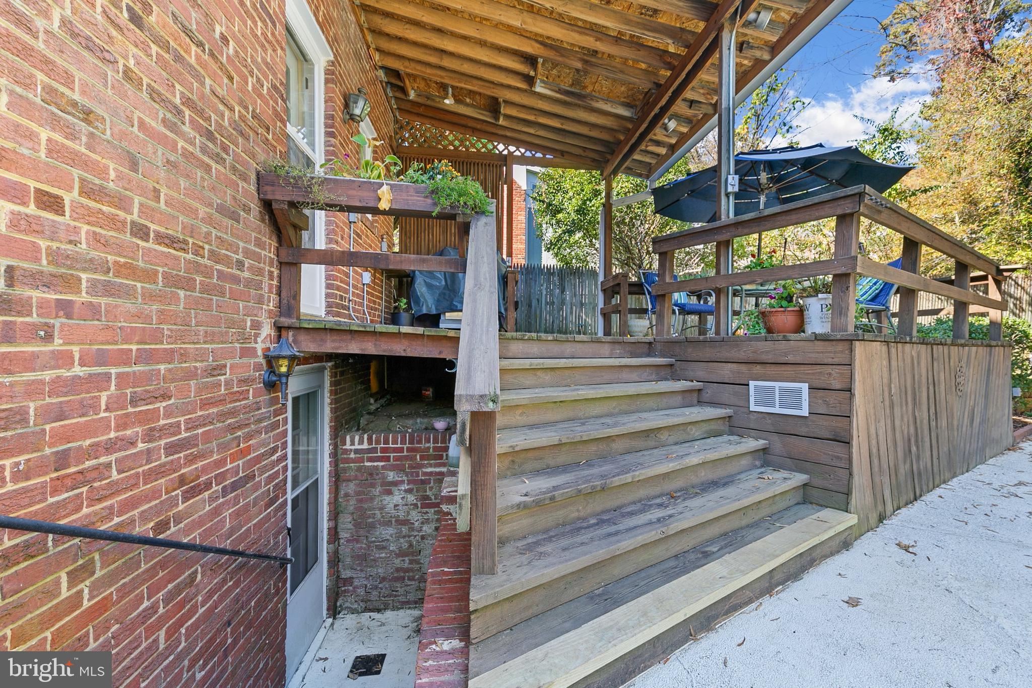 COLLEGE PARK - Residential