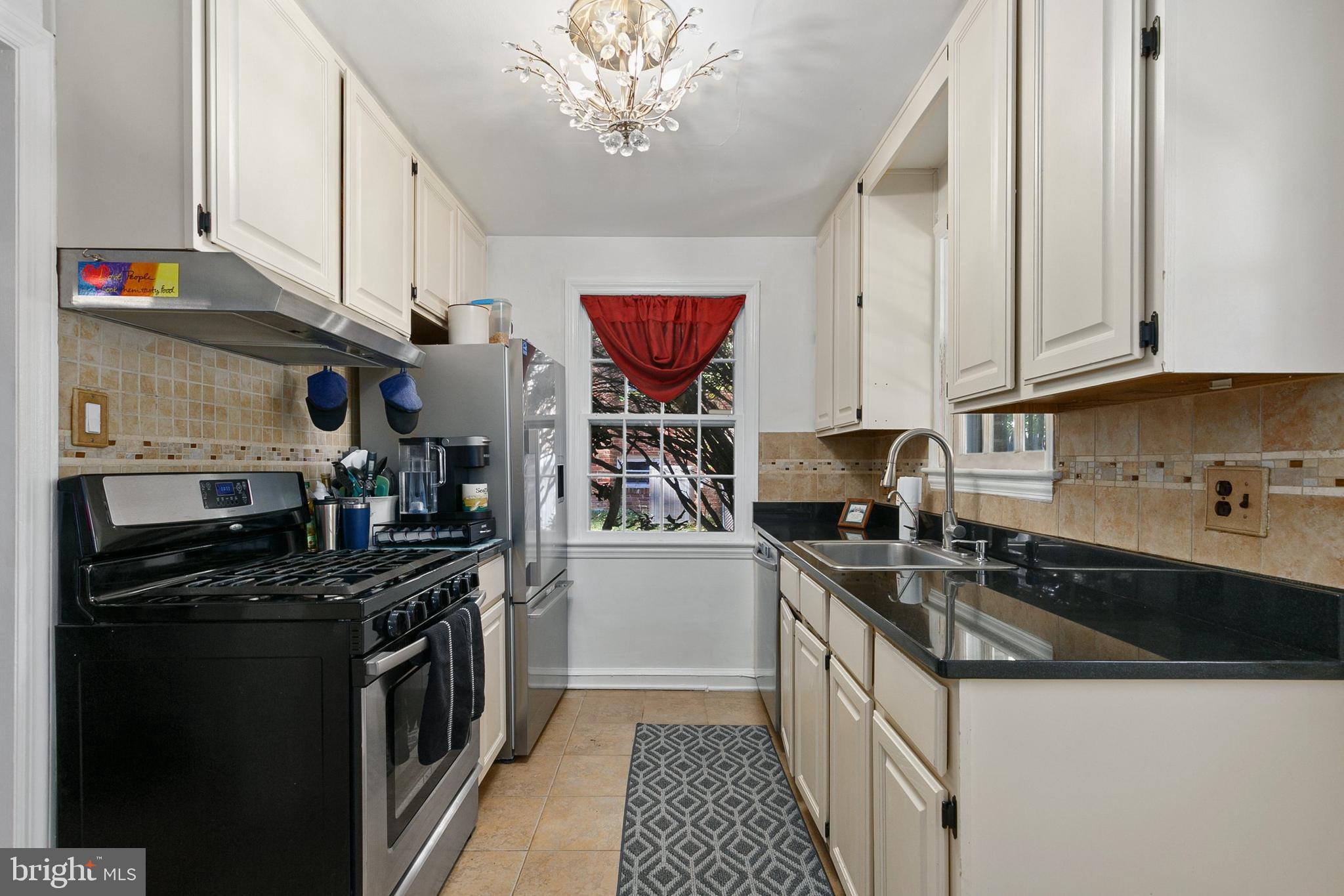 COLLEGE PARK - Residential