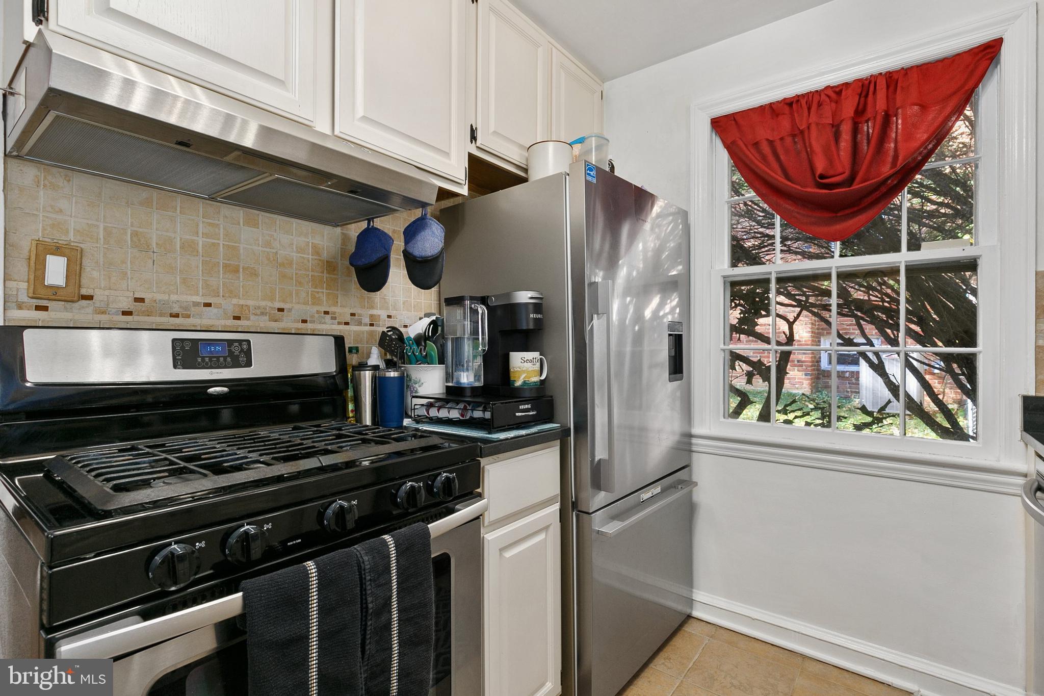 COLLEGE PARK - Residential