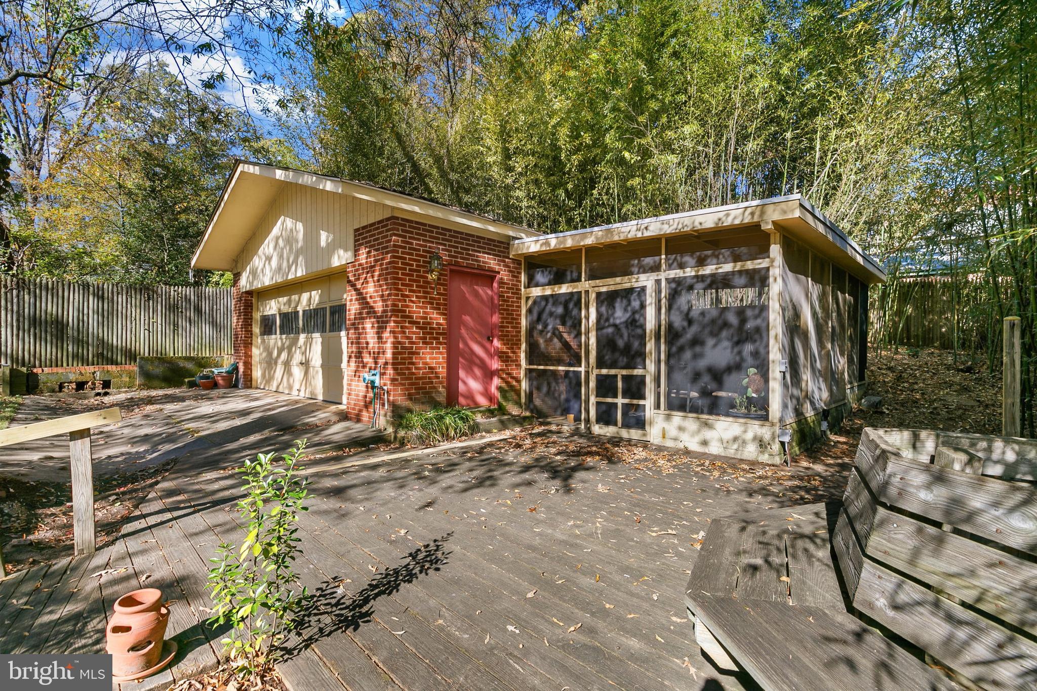 COLLEGE PARK - Residential