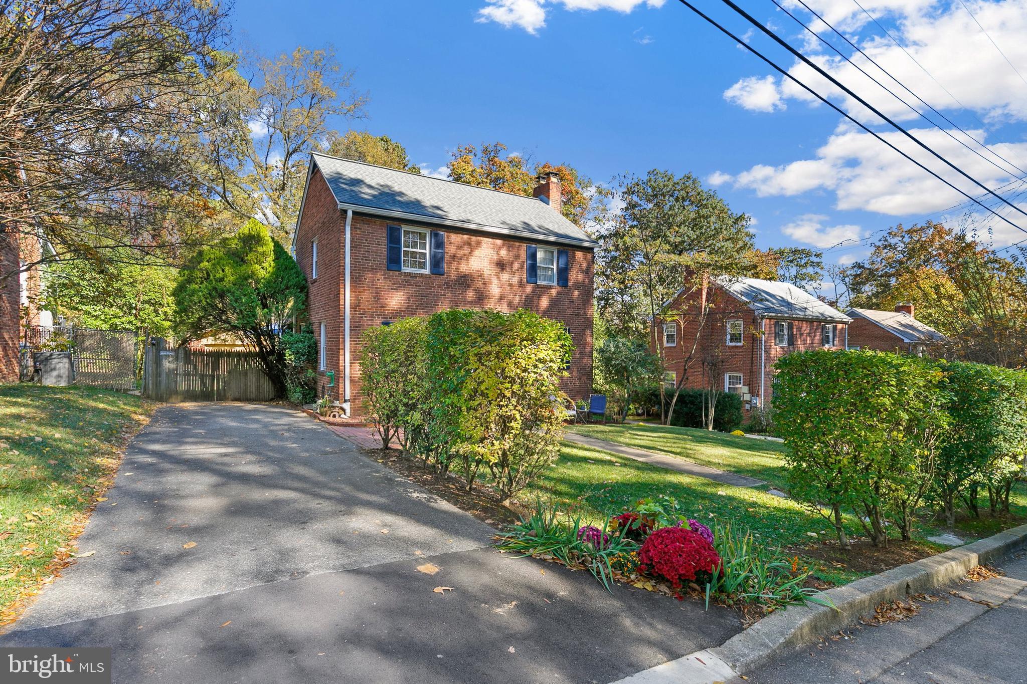 COLLEGE PARK - Residential