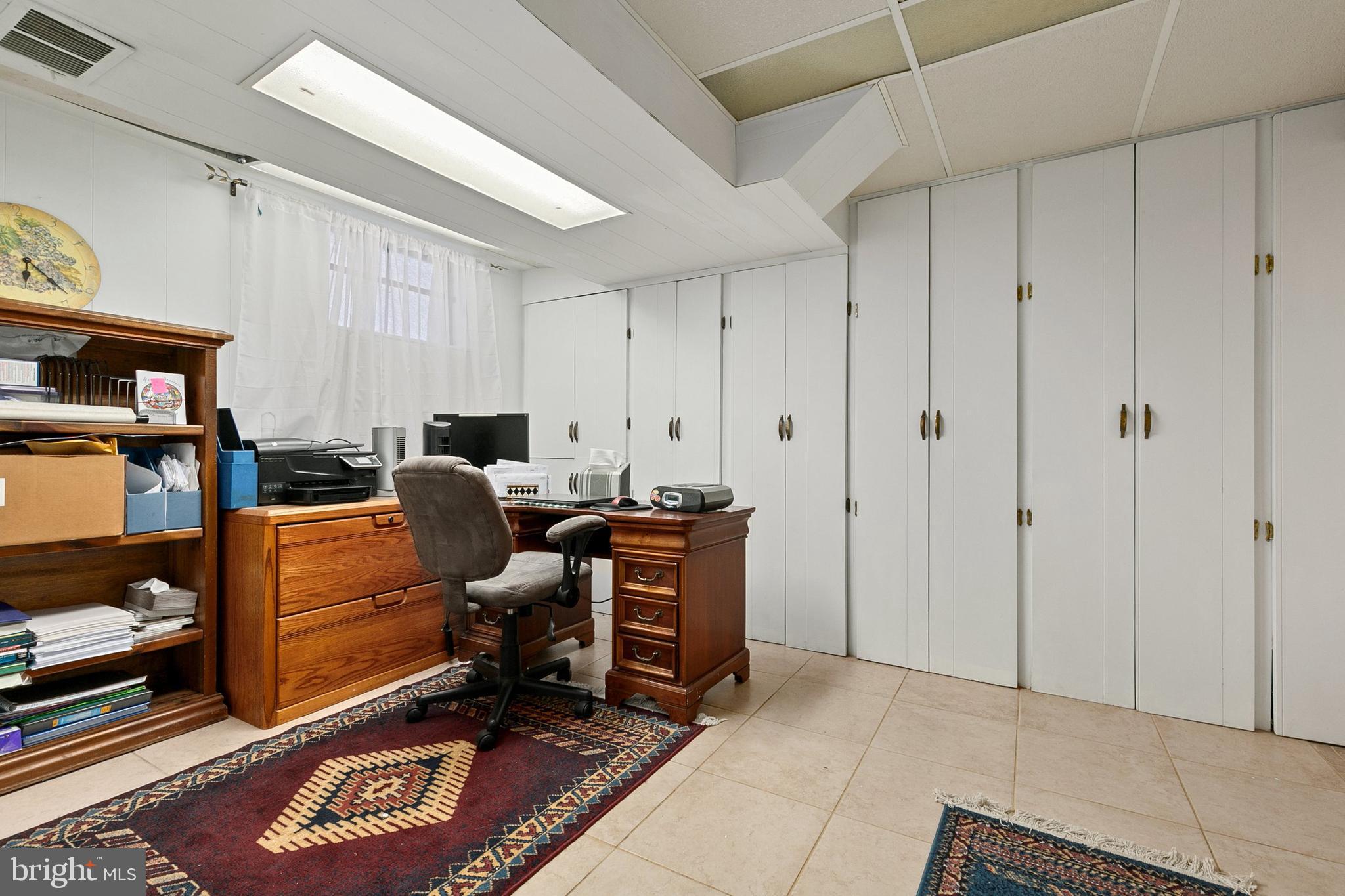 COLLEGE PARK - Residential