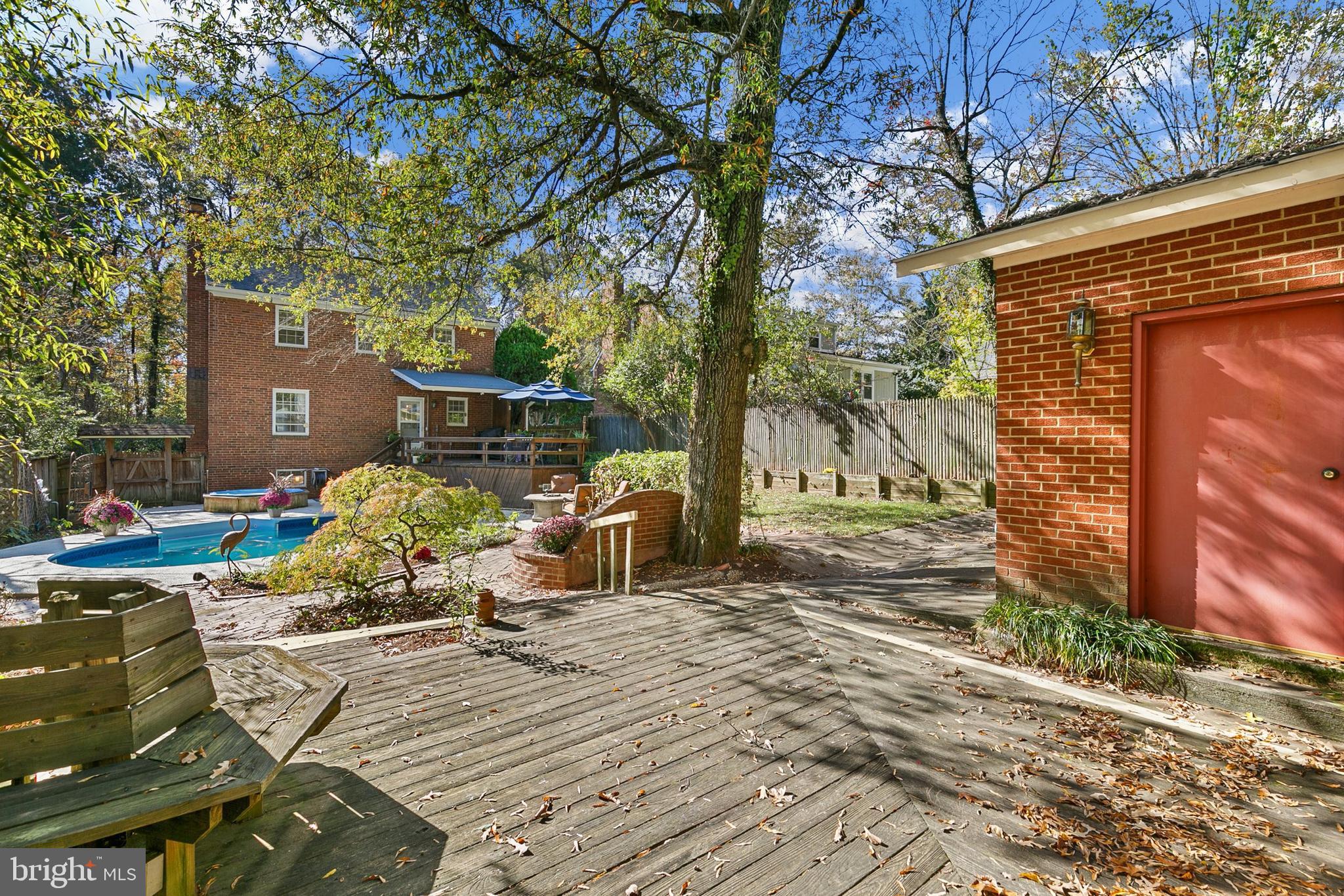 COLLEGE PARK - Residential