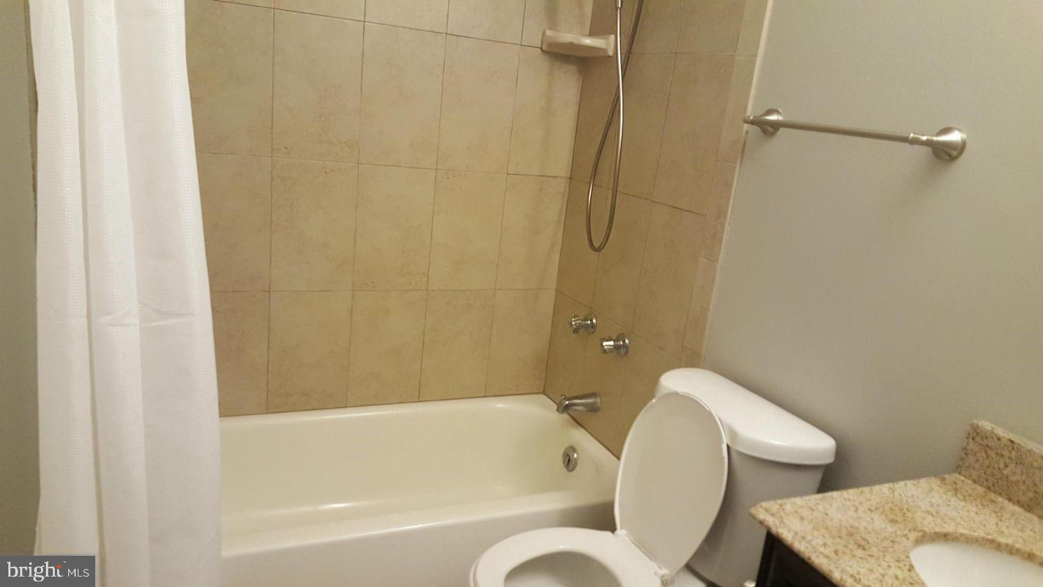 RIVERSIDE RUN - Residential