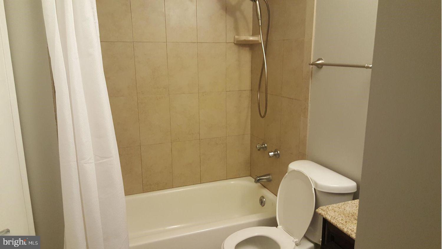 RIVERSIDE RUN - Residential