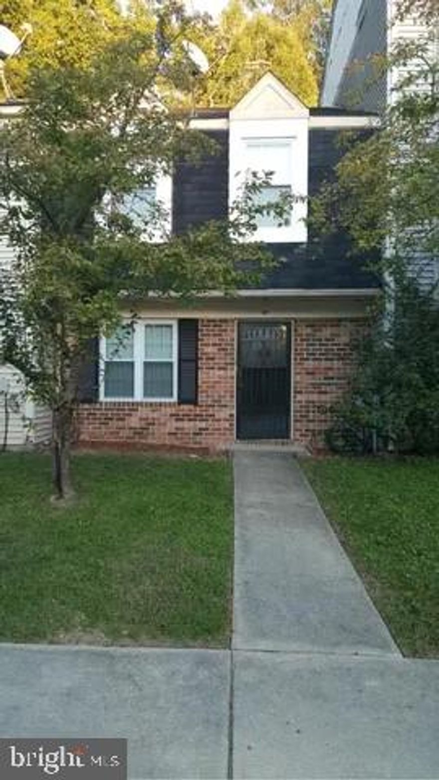 Spacious and well maintained two level townhome. 3 bedrooms, 1.5 baths, newly updated kitchen, fenced back yard. Updated in 2017 with new hardwood floors on the first level, carpet on the 2nd, new kitchen and bathroom. New roof and windows in 2018. New furnace in 2015 but AC compressor went out in last fall.