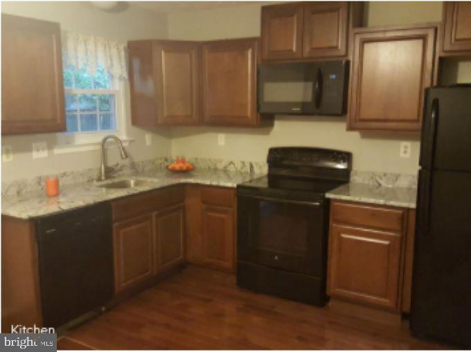 RIVERSIDE RUN - Residential