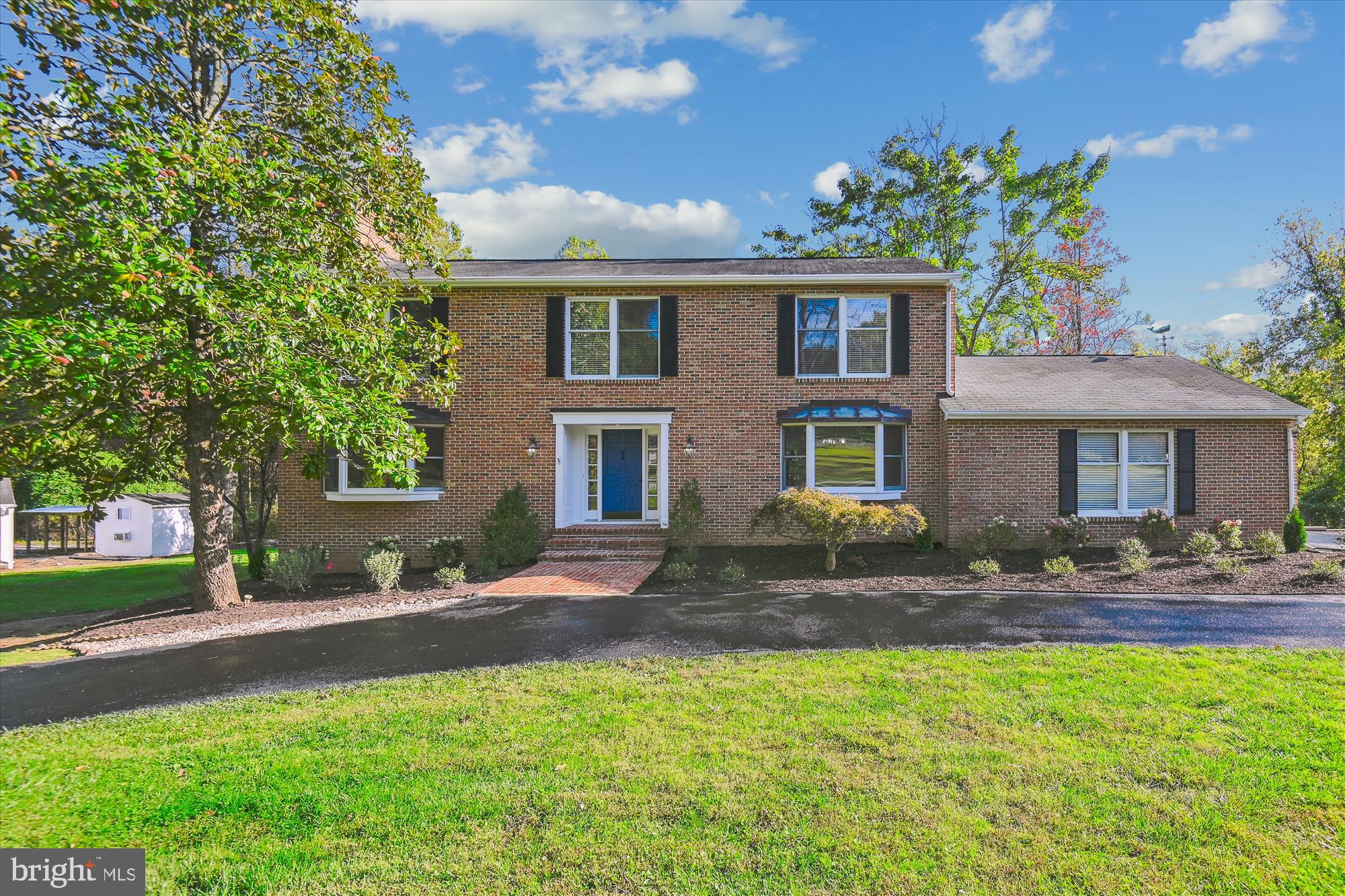 FALLS ROAD CORRIDOR - Residential