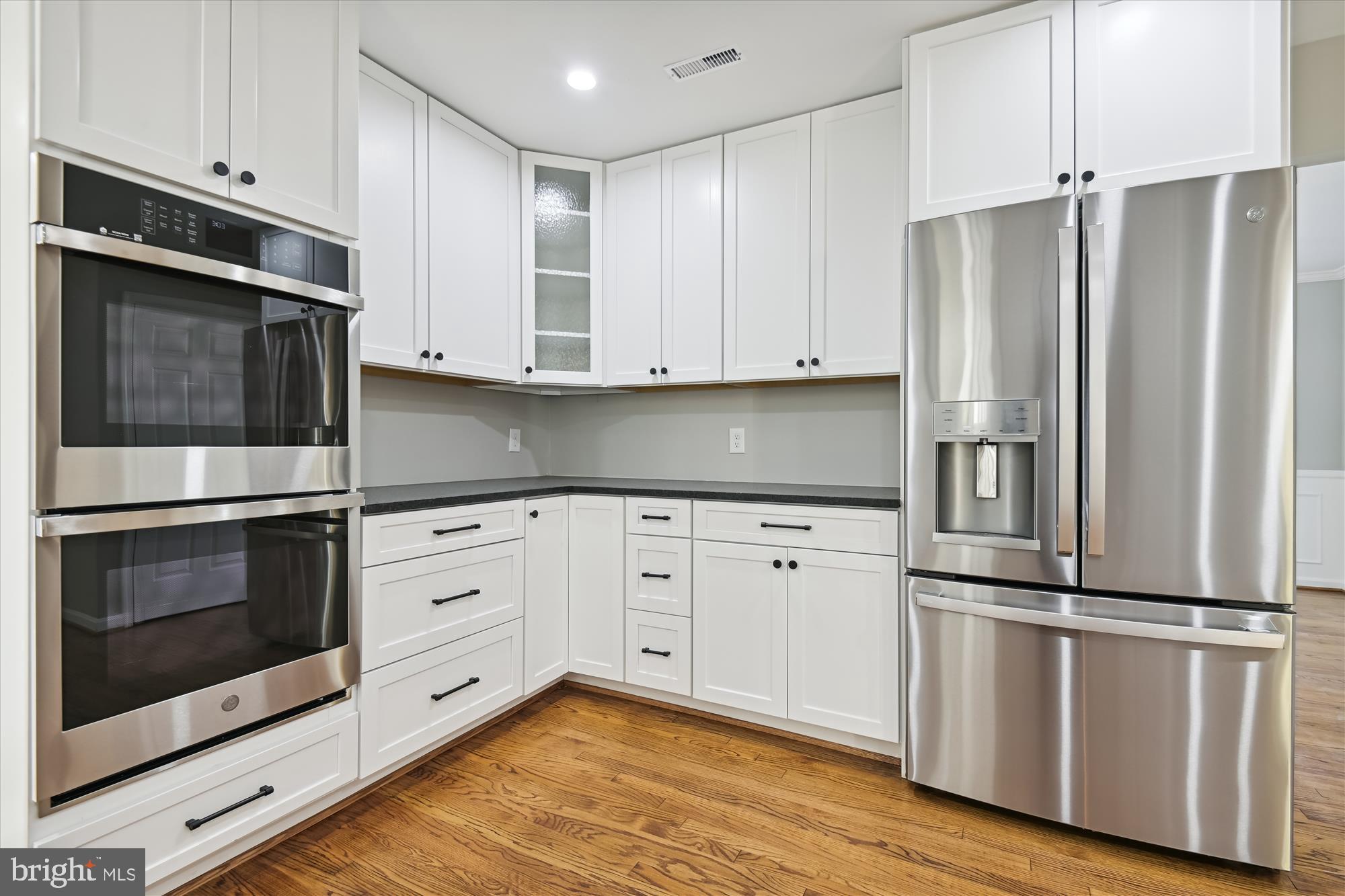 FALLS ROAD CORRIDOR - Residential