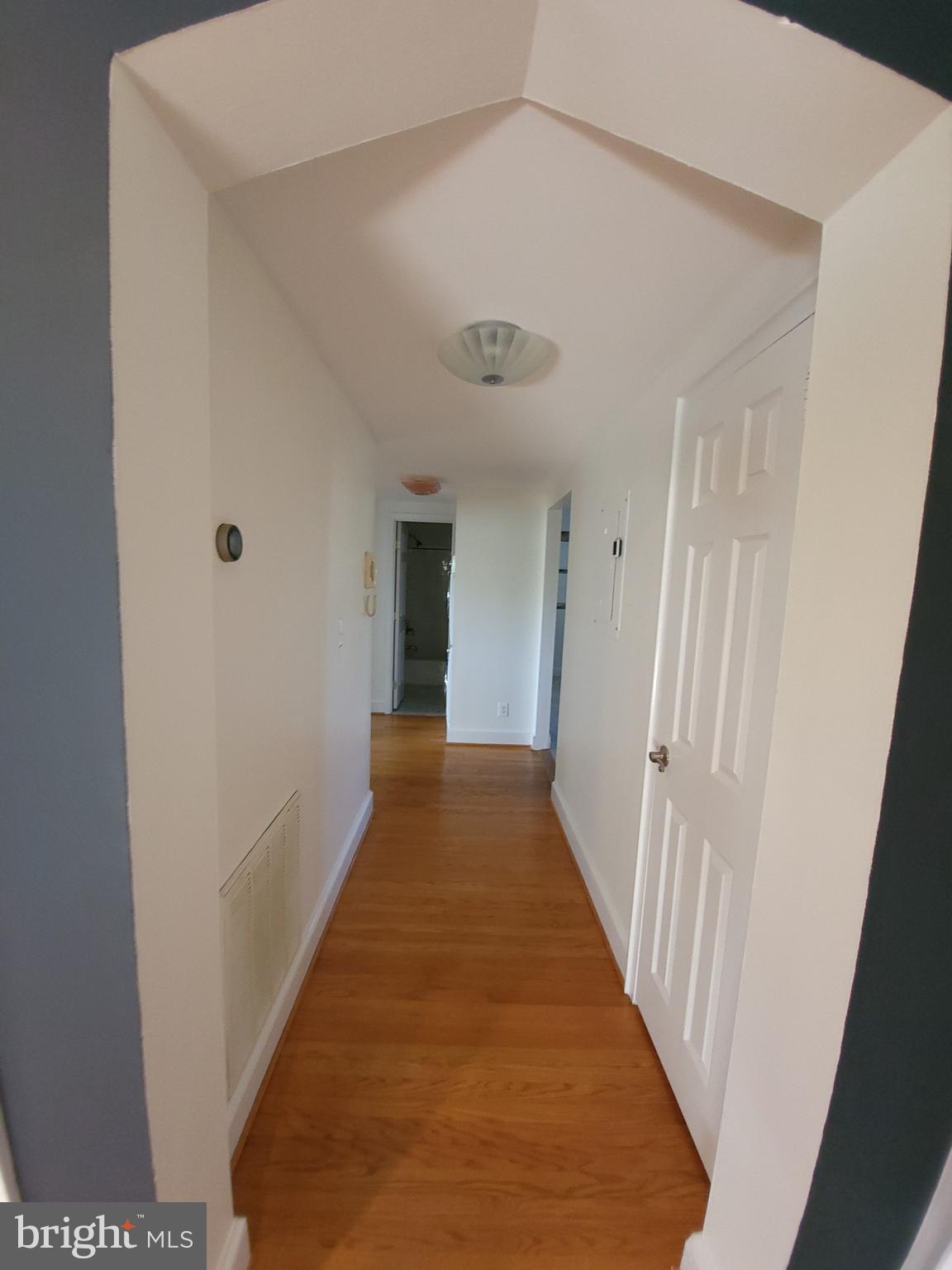 400 COMMONWEALTH AVENUE 307
