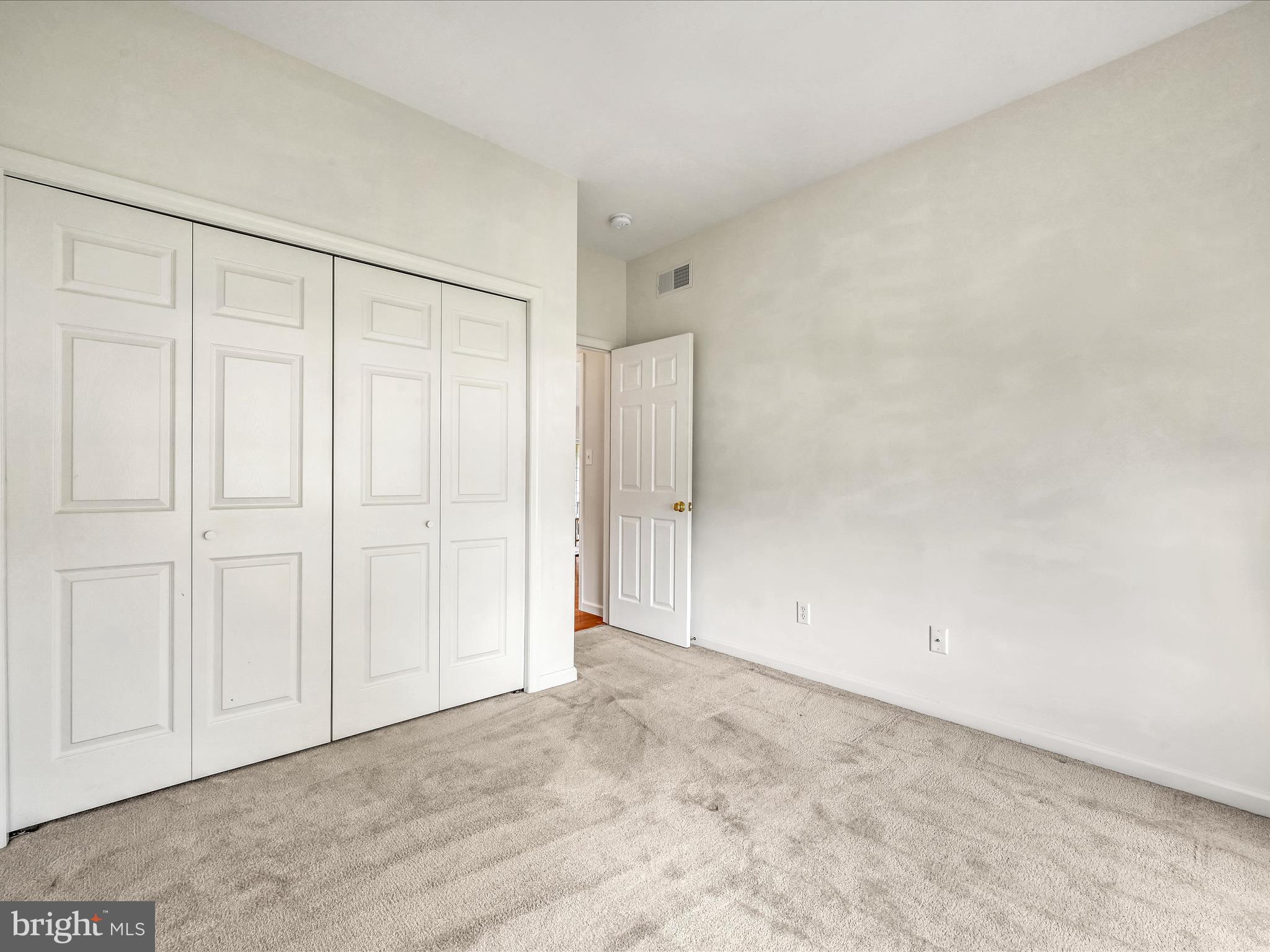 LINCOLNS MEADOW - Residential