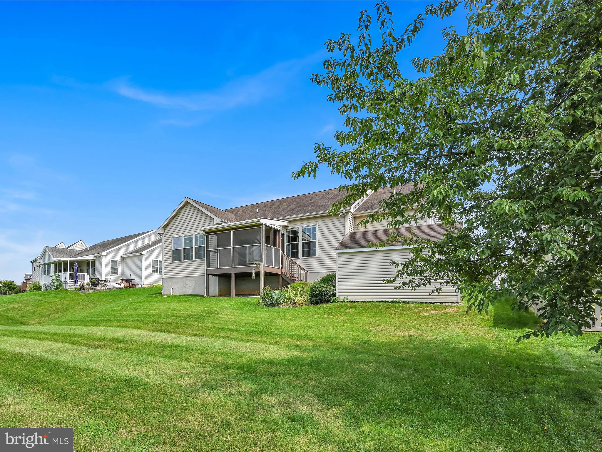 LINCOLNS MEADOW - Residential