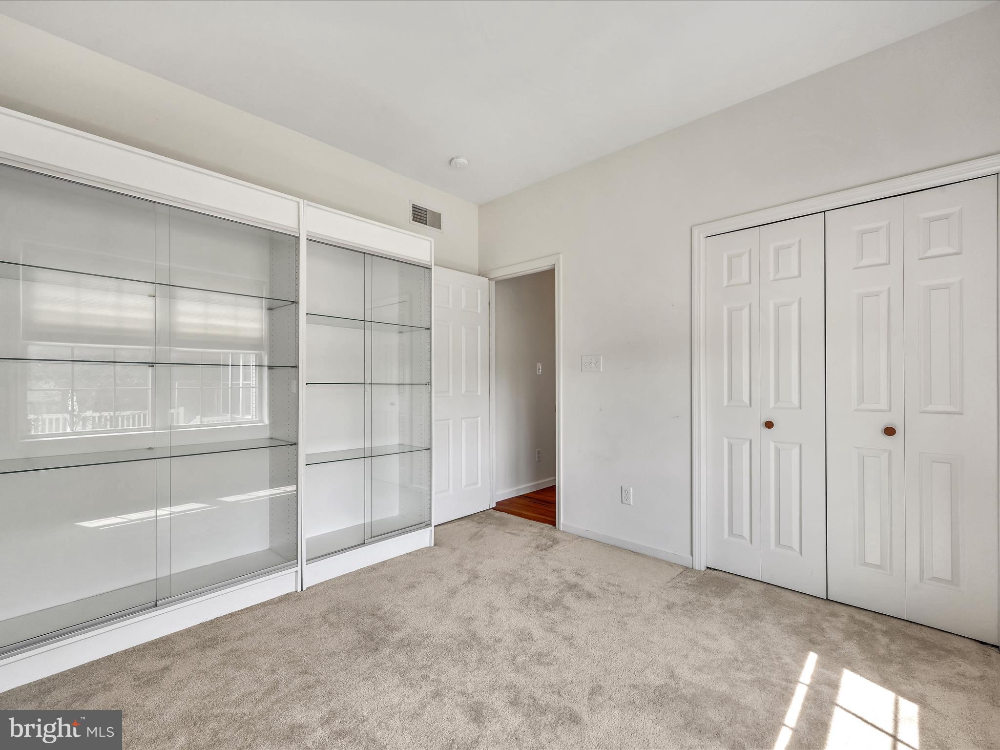 LINCOLNS MEADOW - Residential