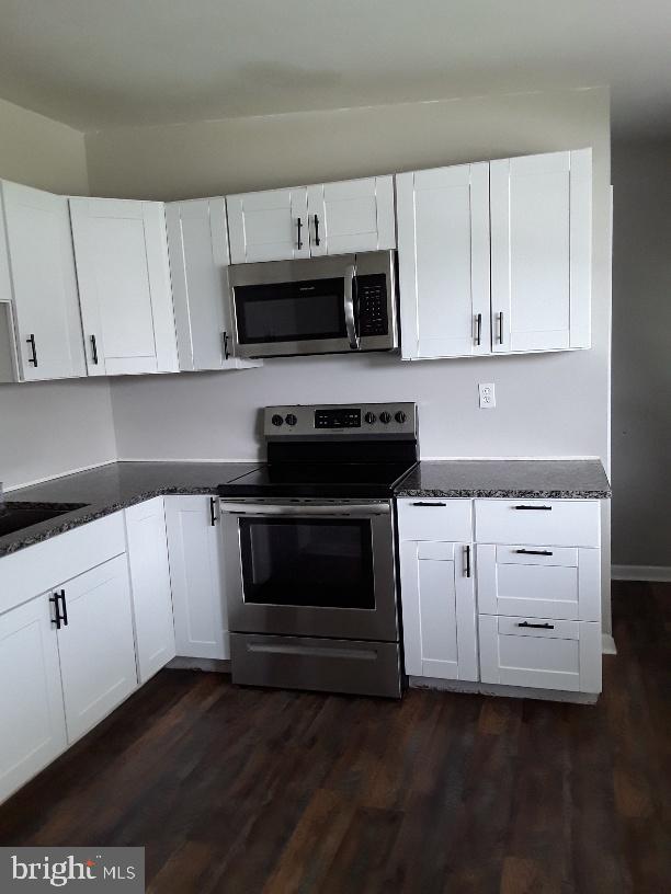 7110 HUNTINGDON STREET