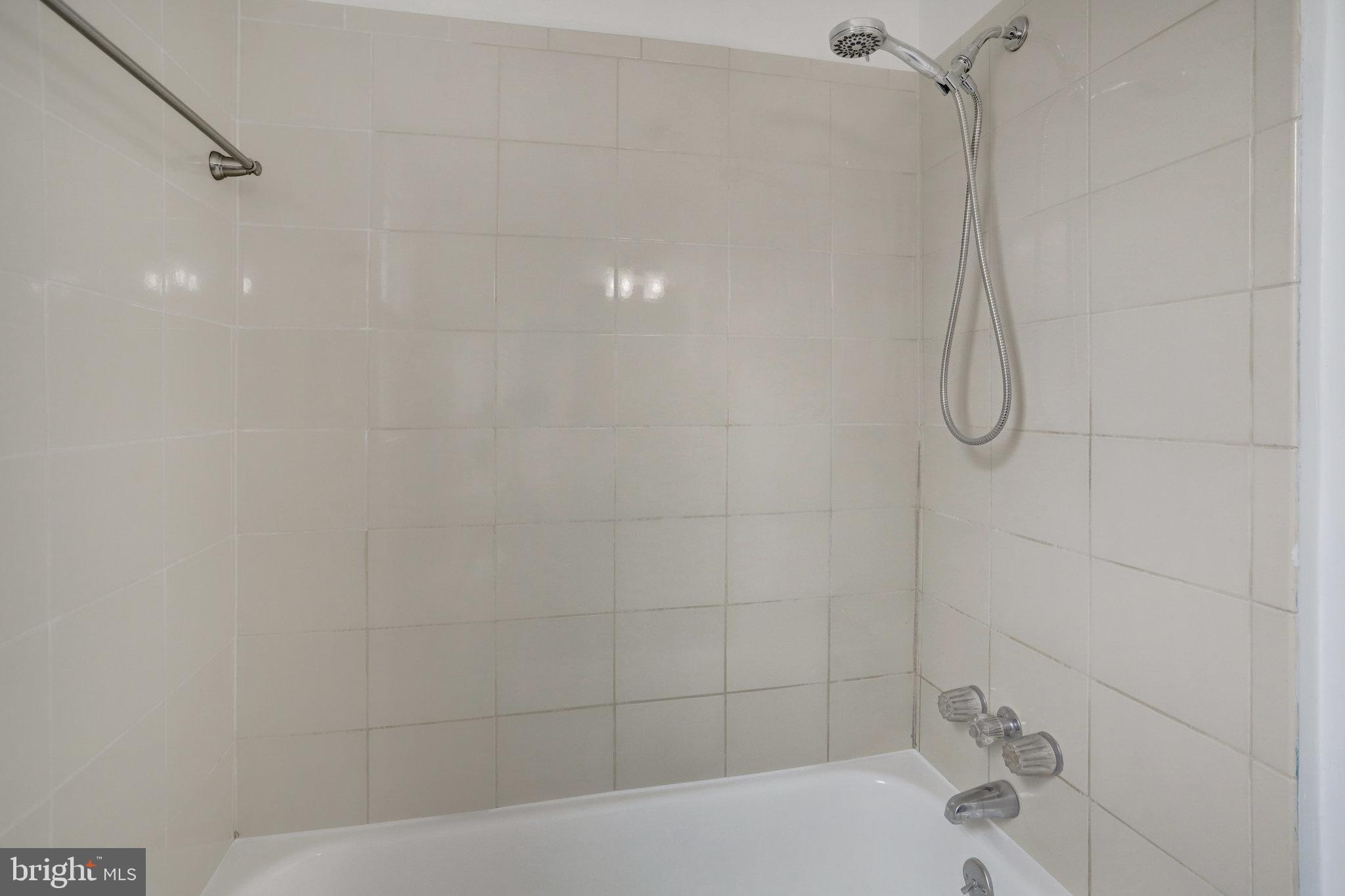 FAIRLINGTON MEADOWS - Residential