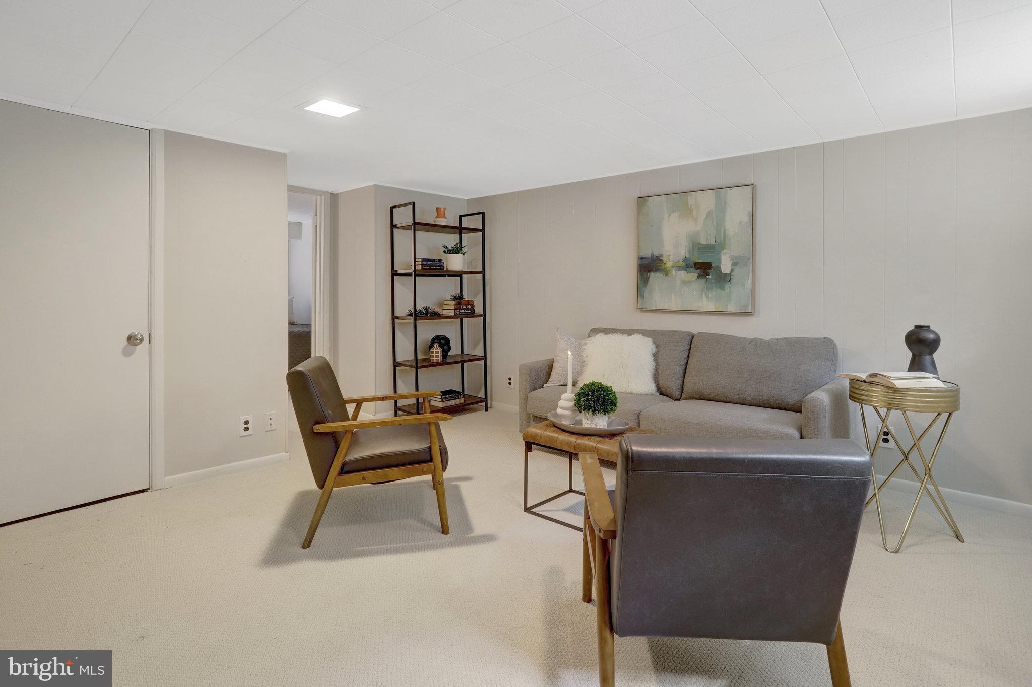 FAIRLINGTON MEADOWS - Residential