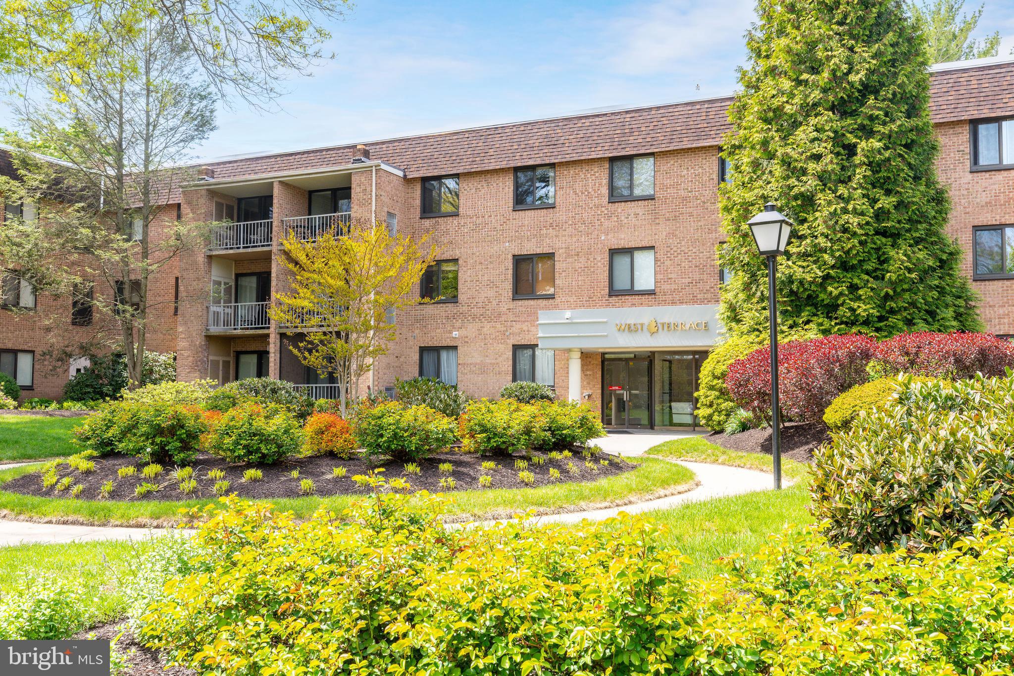 OAK HILL - Residential