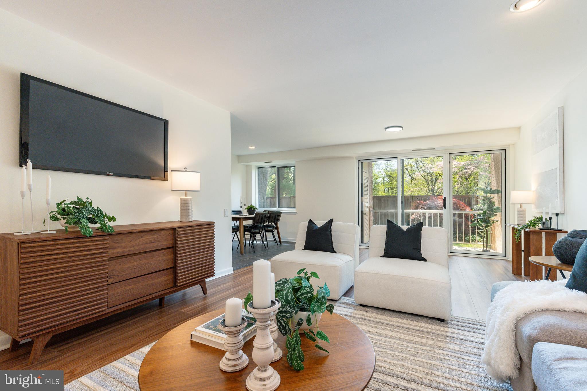 OAK HILL - Residential