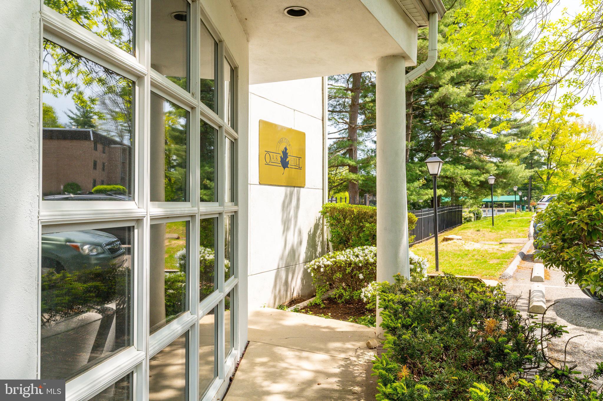 OAK HILL - Residential