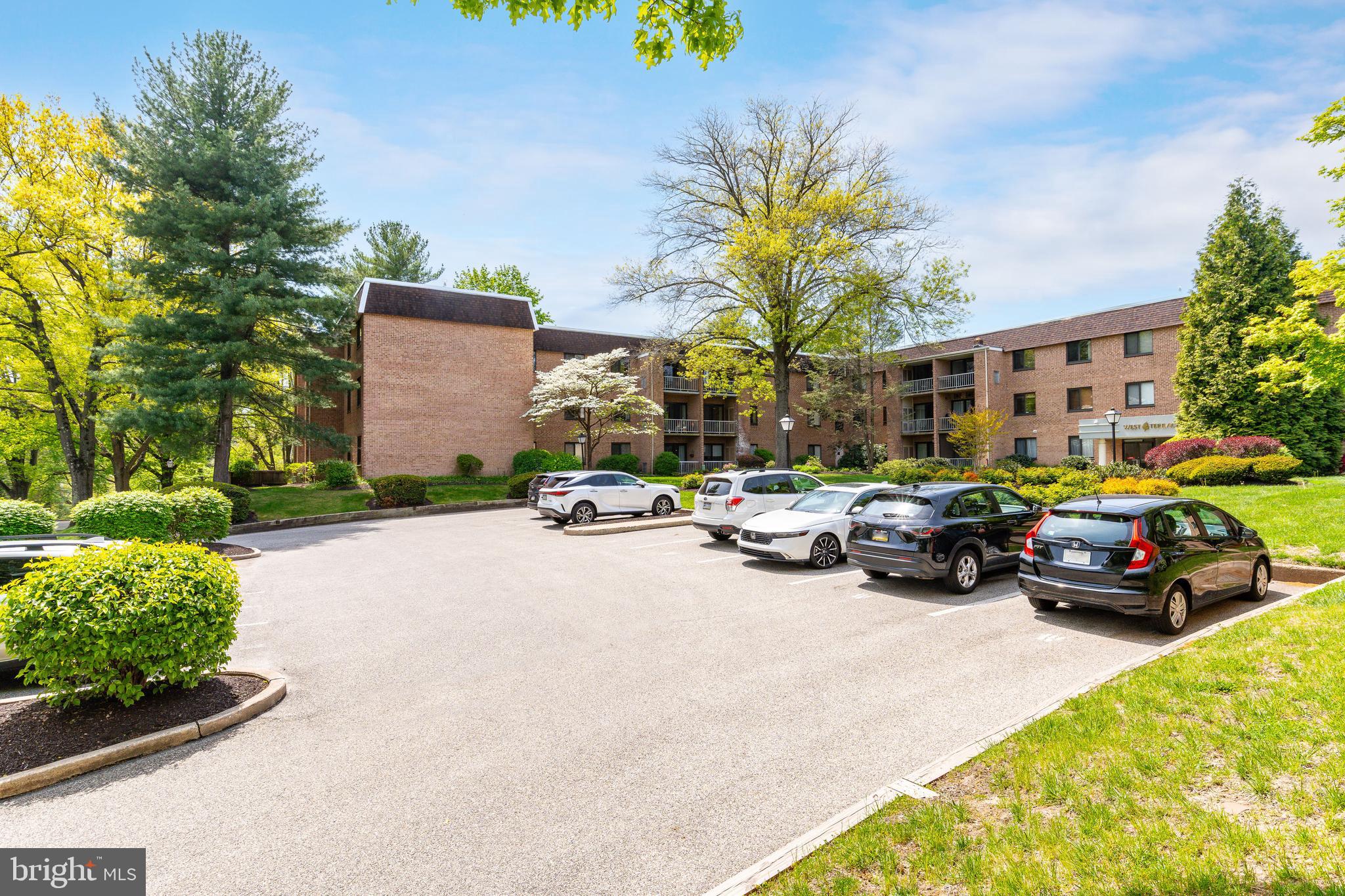 OAK HILL - Residential