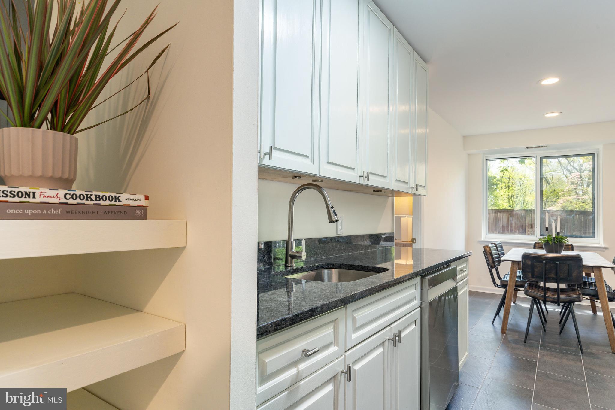 OAK HILL - Residential