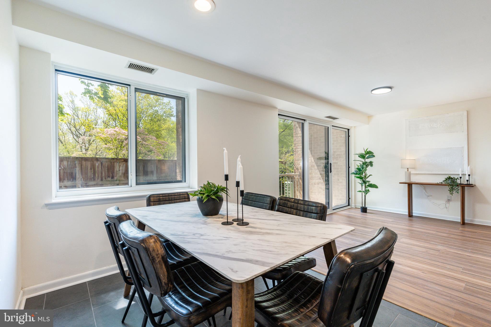 OAK HILL - Residential