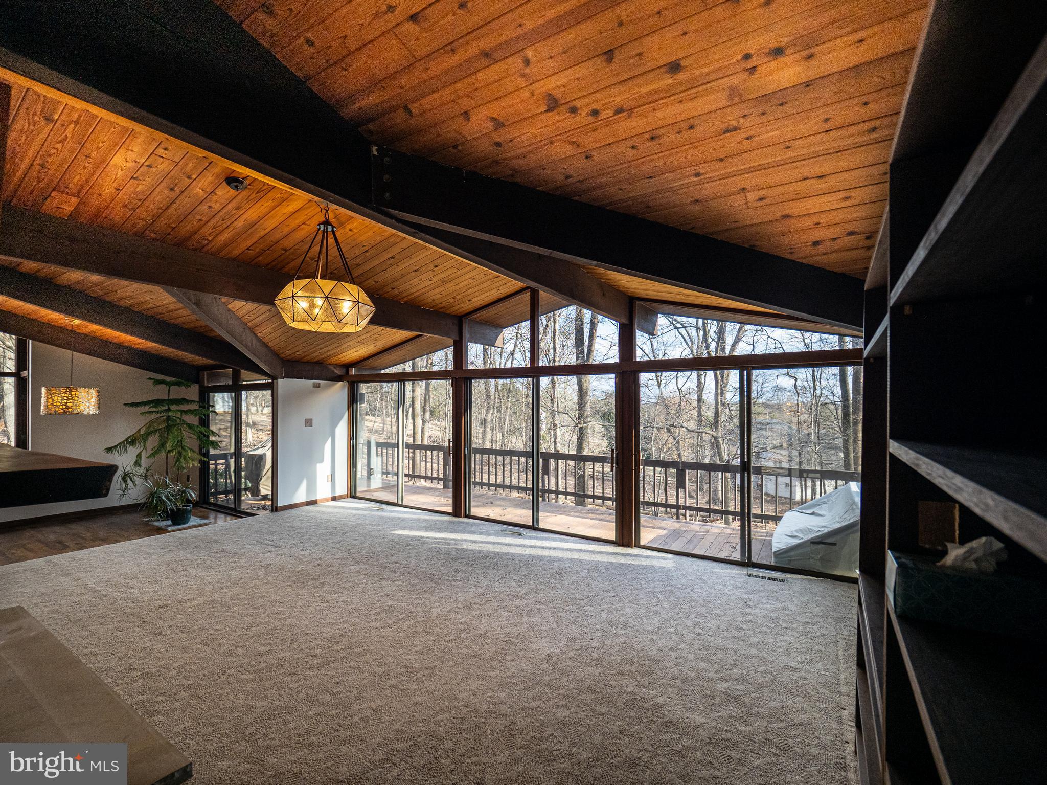 DARNESTOWN KNOLLS - Residential Lease