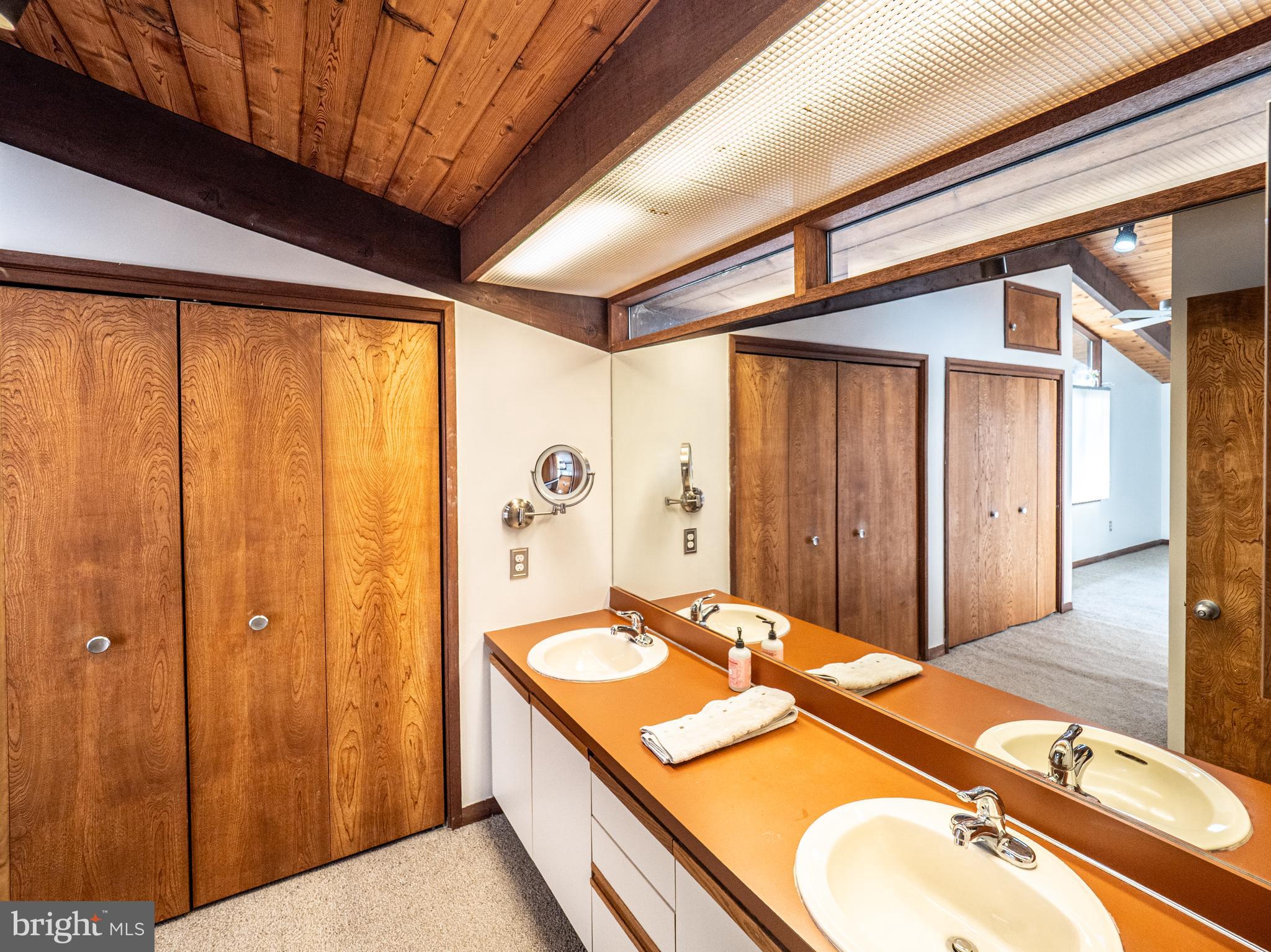 DARNESTOWN KNOLLS - Residential Lease